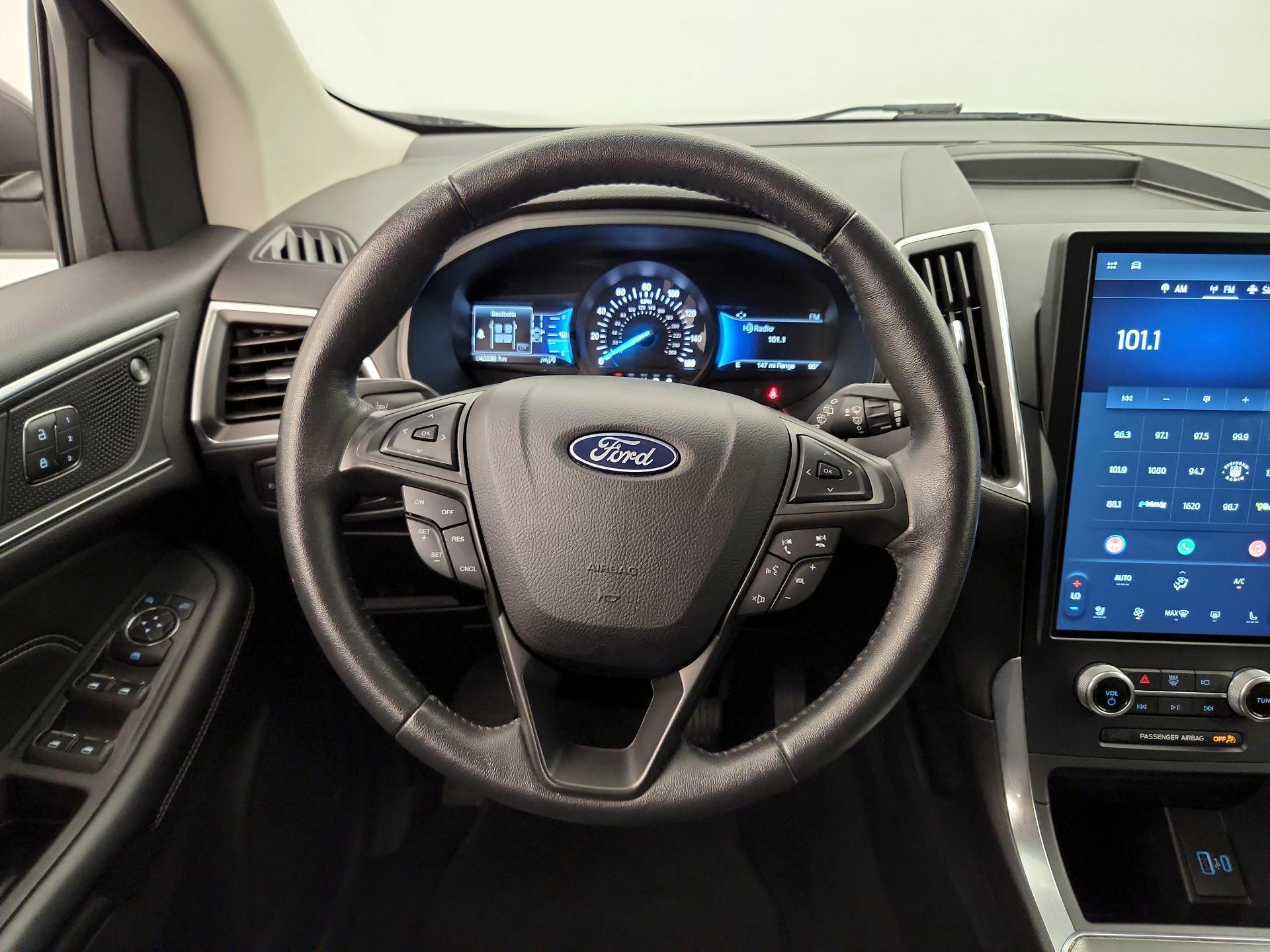 Thumbnail: 2022 Ford Edge - 10