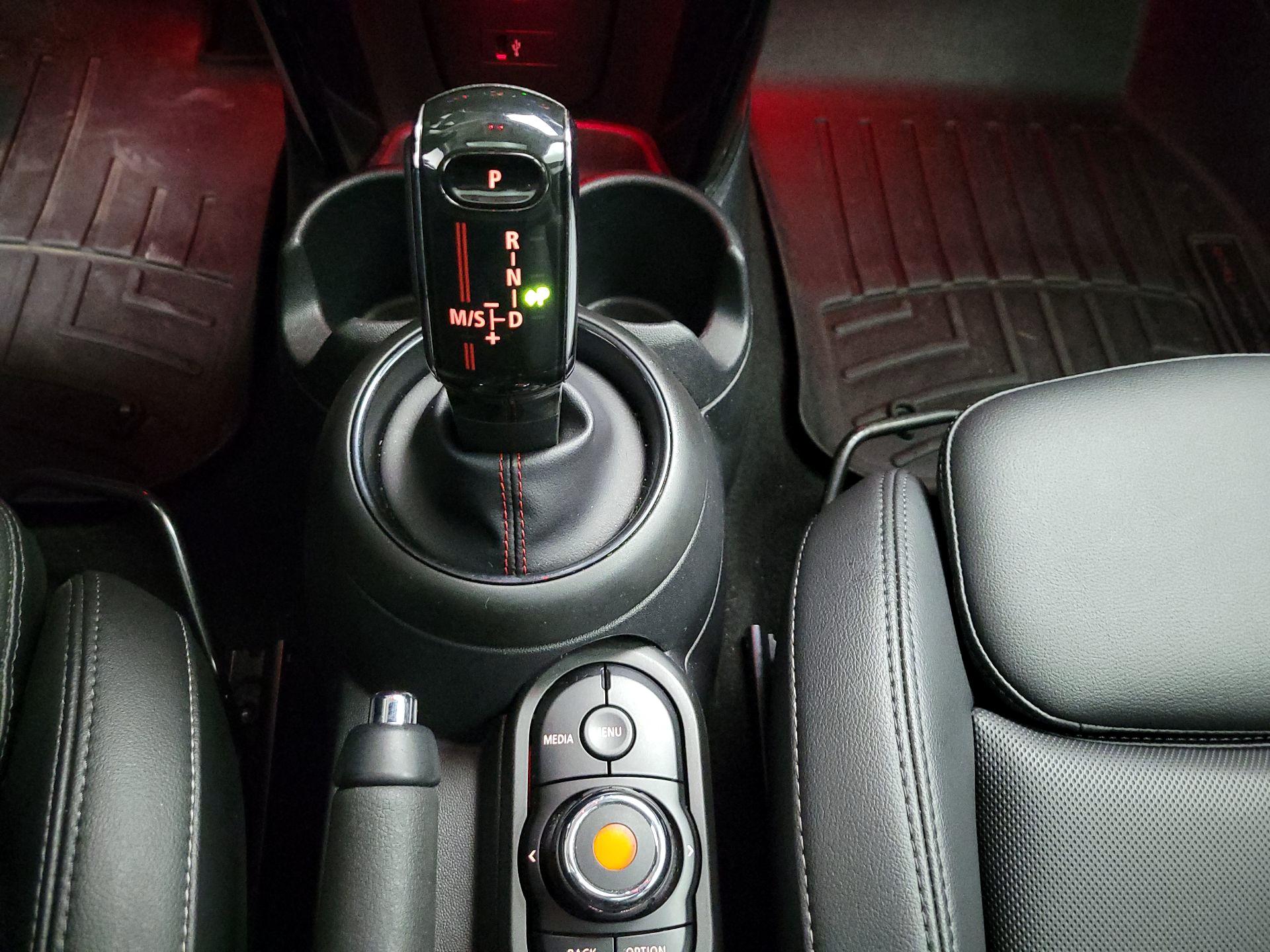 Thumbnail: 2020 MINI Cooper Hardtop - 16