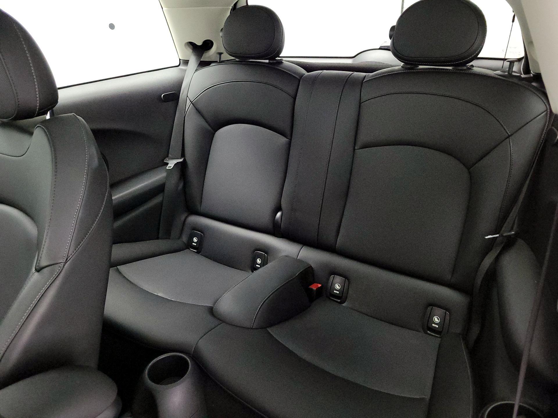 Thumbnail: 2020 MINI Cooper Hardtop - 18