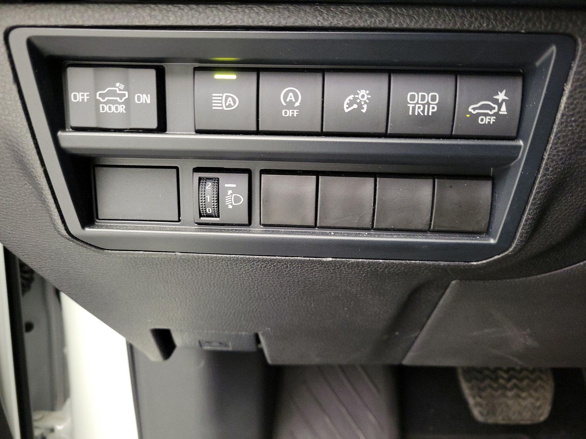 Thumbnail: 2024 Toyota Tundra - 13