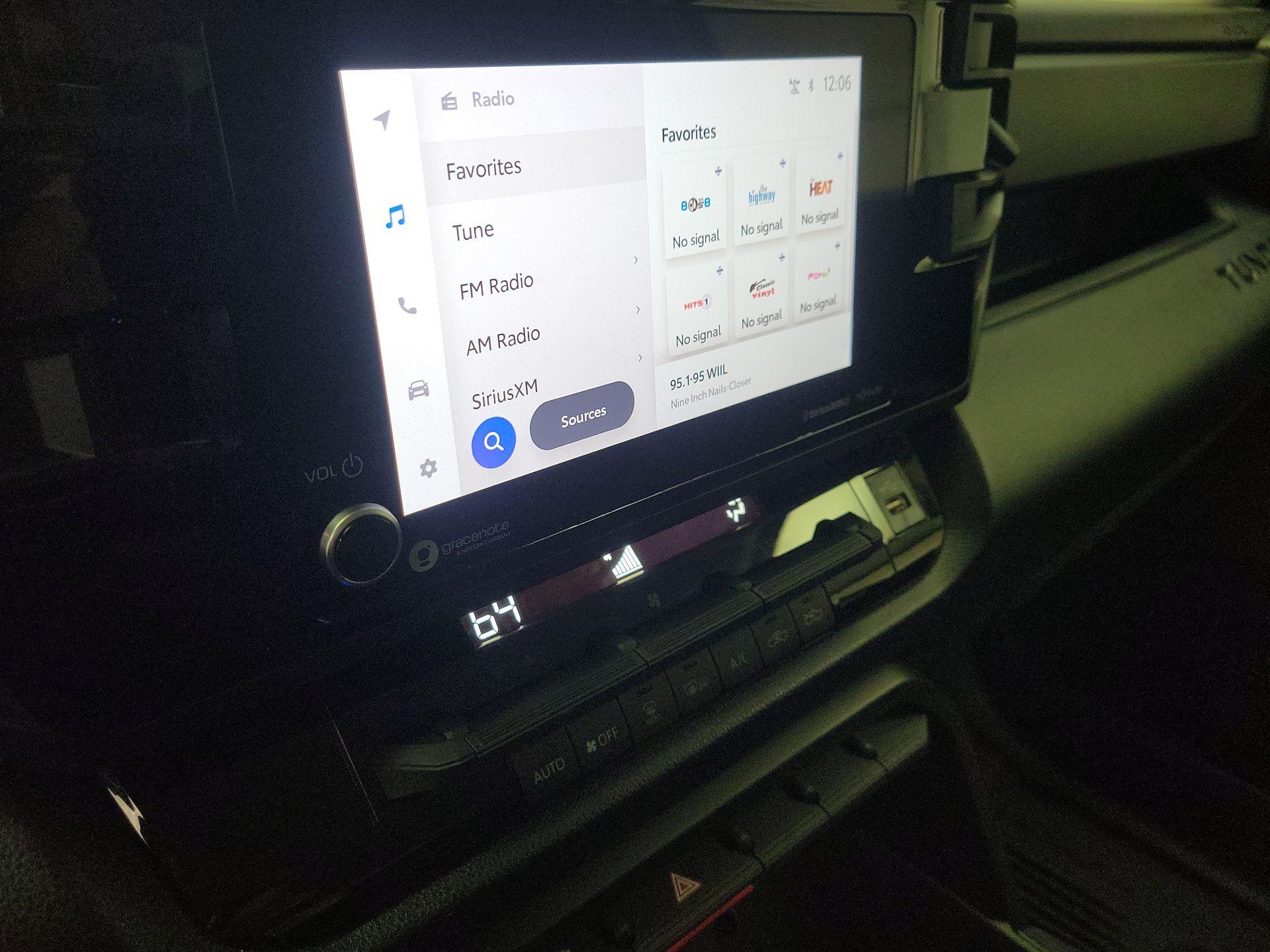 Thumbnail: 2024 Toyota Tundra - 15