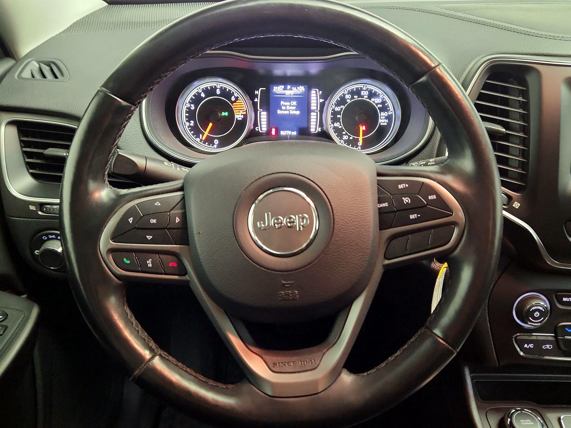 Thumbnail: 2020 Jeep Cherokee - 10