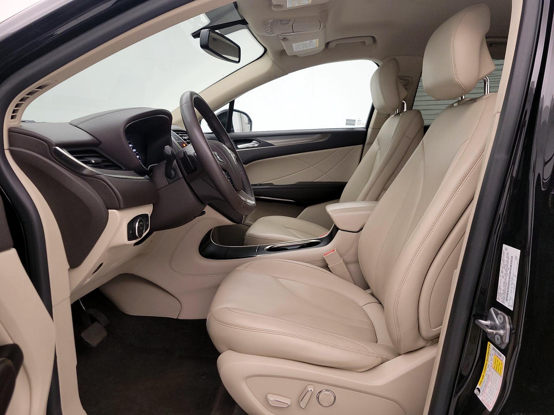 Thumbnail: 2018 Lincoln MKC - 11