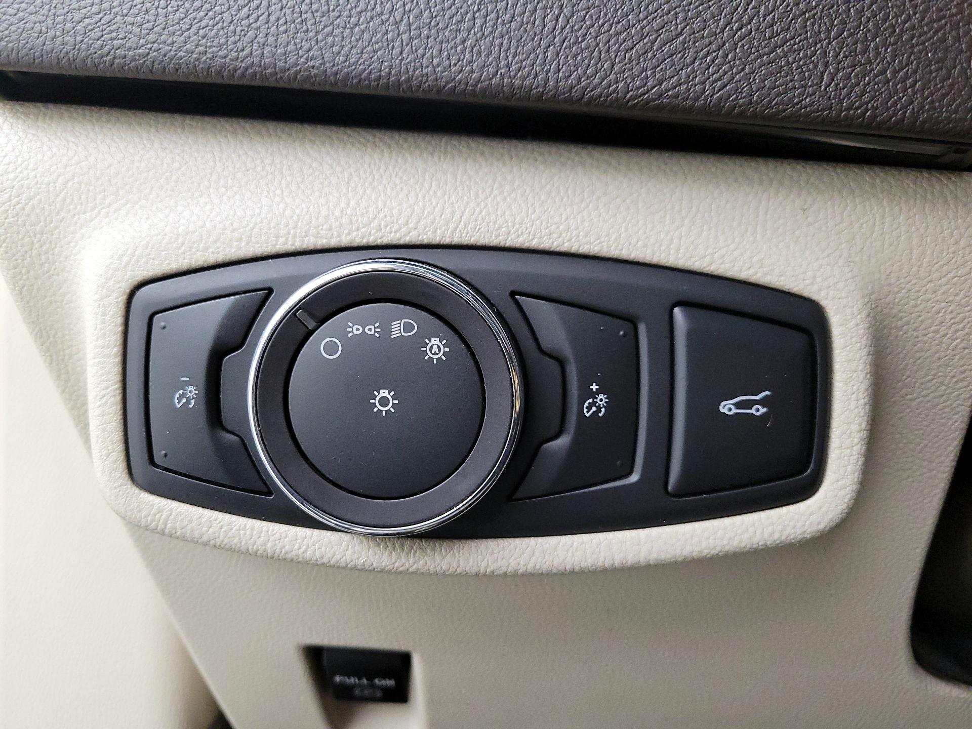 Thumbnail: 2018 Lincoln MKC - 13