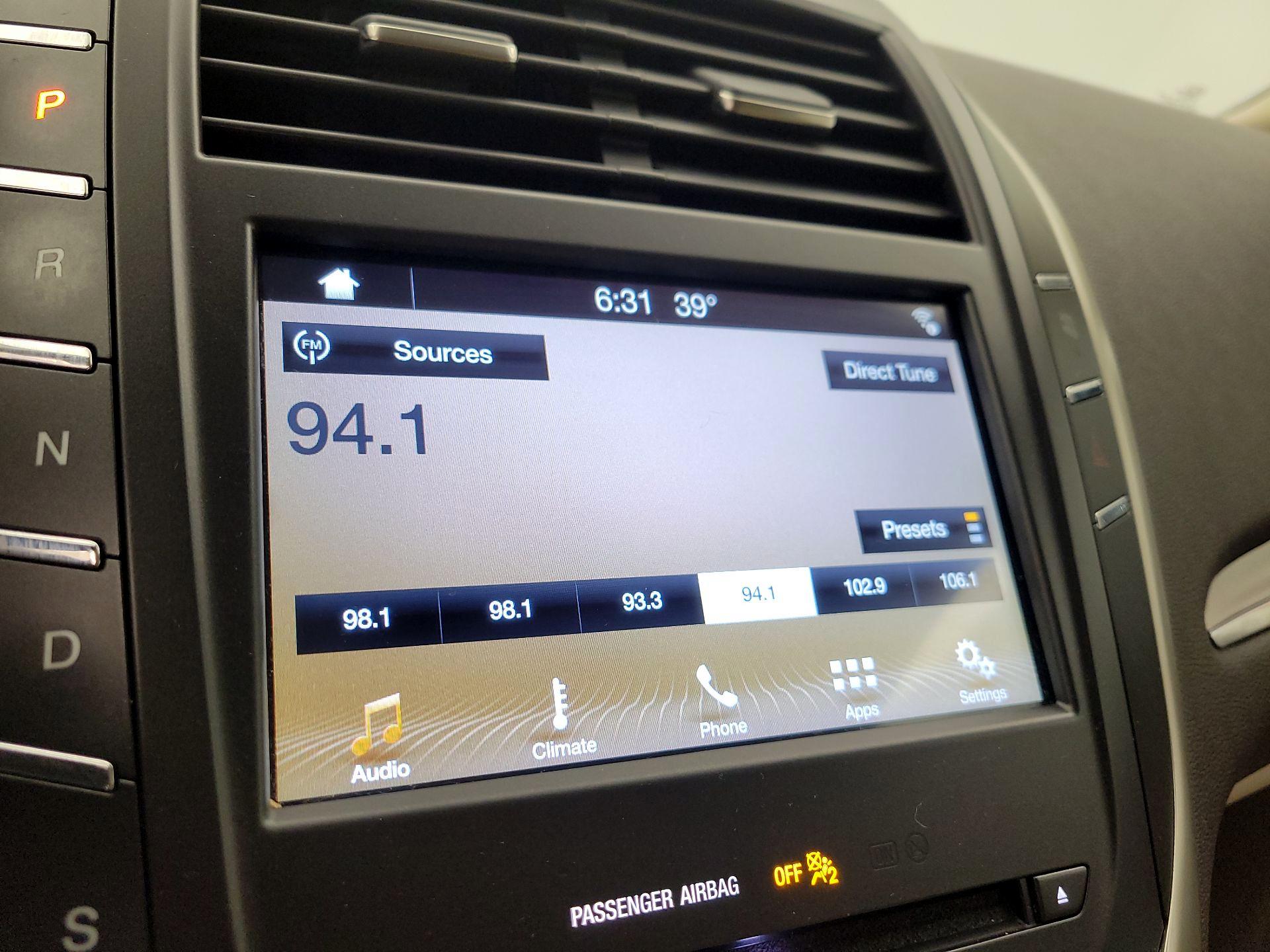 Thumbnail: 2018 Lincoln MKC - 15