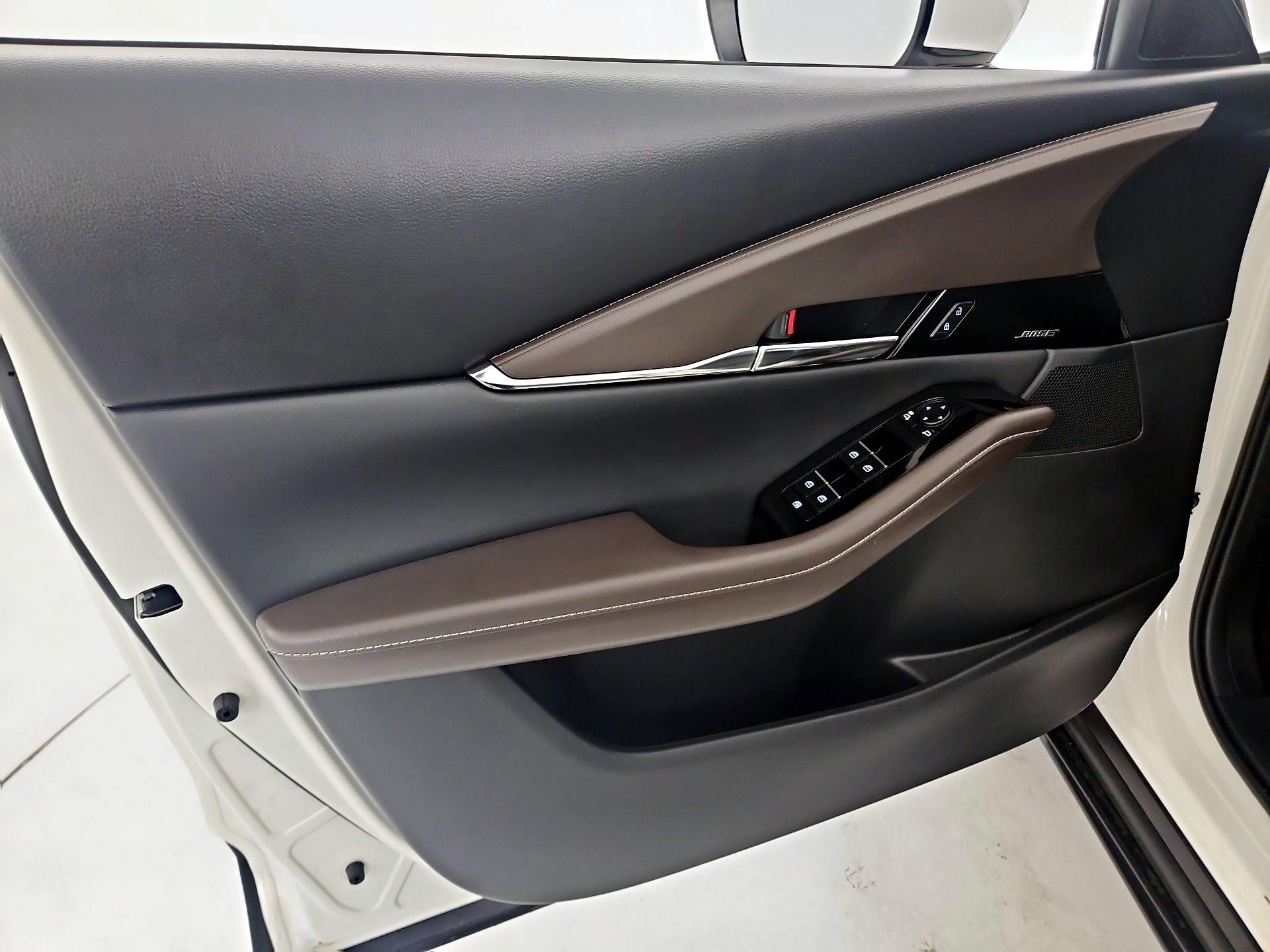 Thumbnail: 2025 Mazda CX-30 - 12