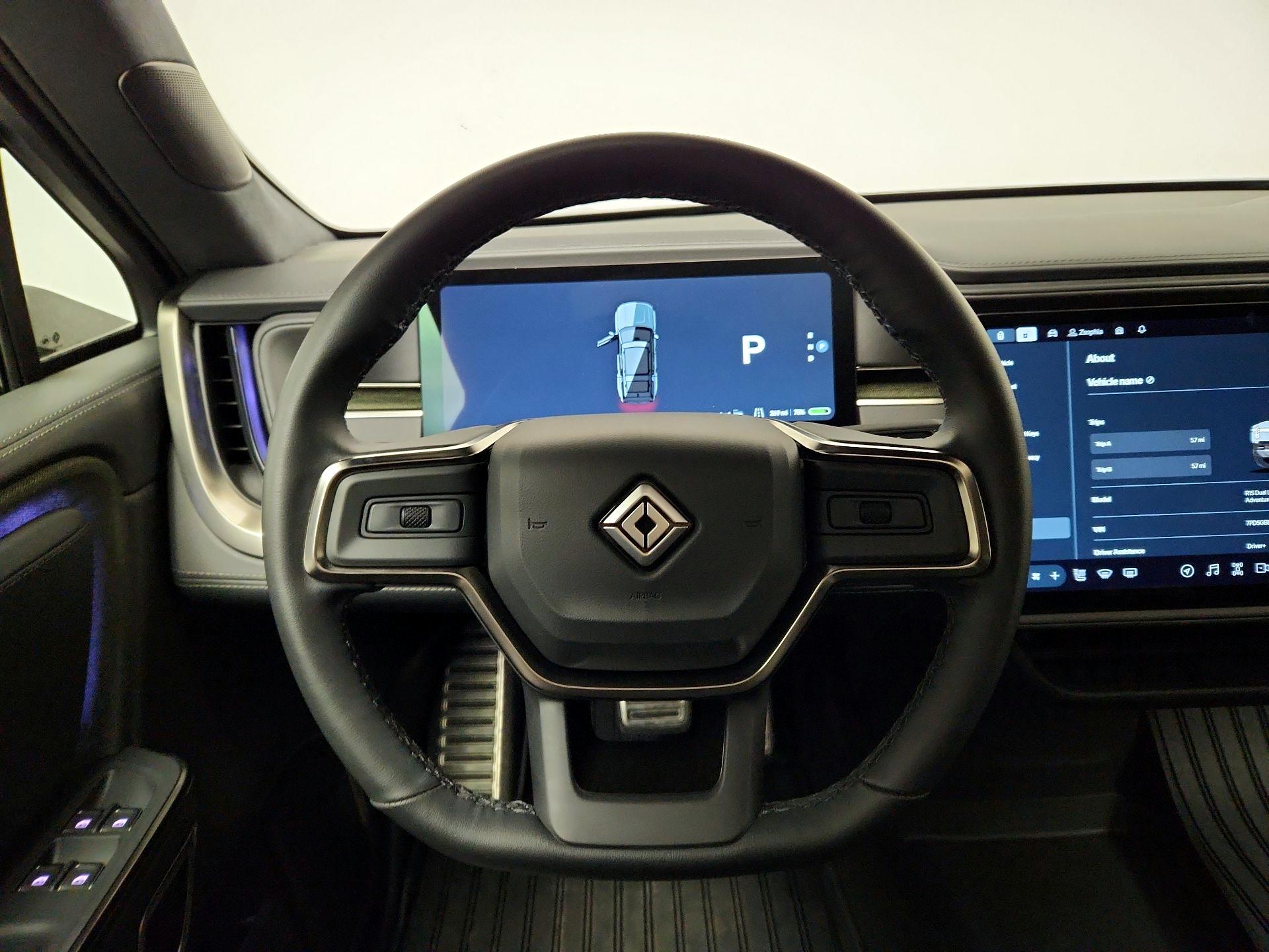 Thumbnail: 2024 Rivian R1S - 10