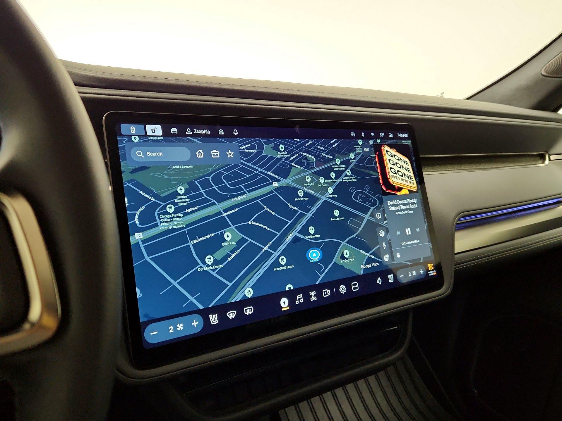 Thumbnail: 2024 Rivian R1S - 13