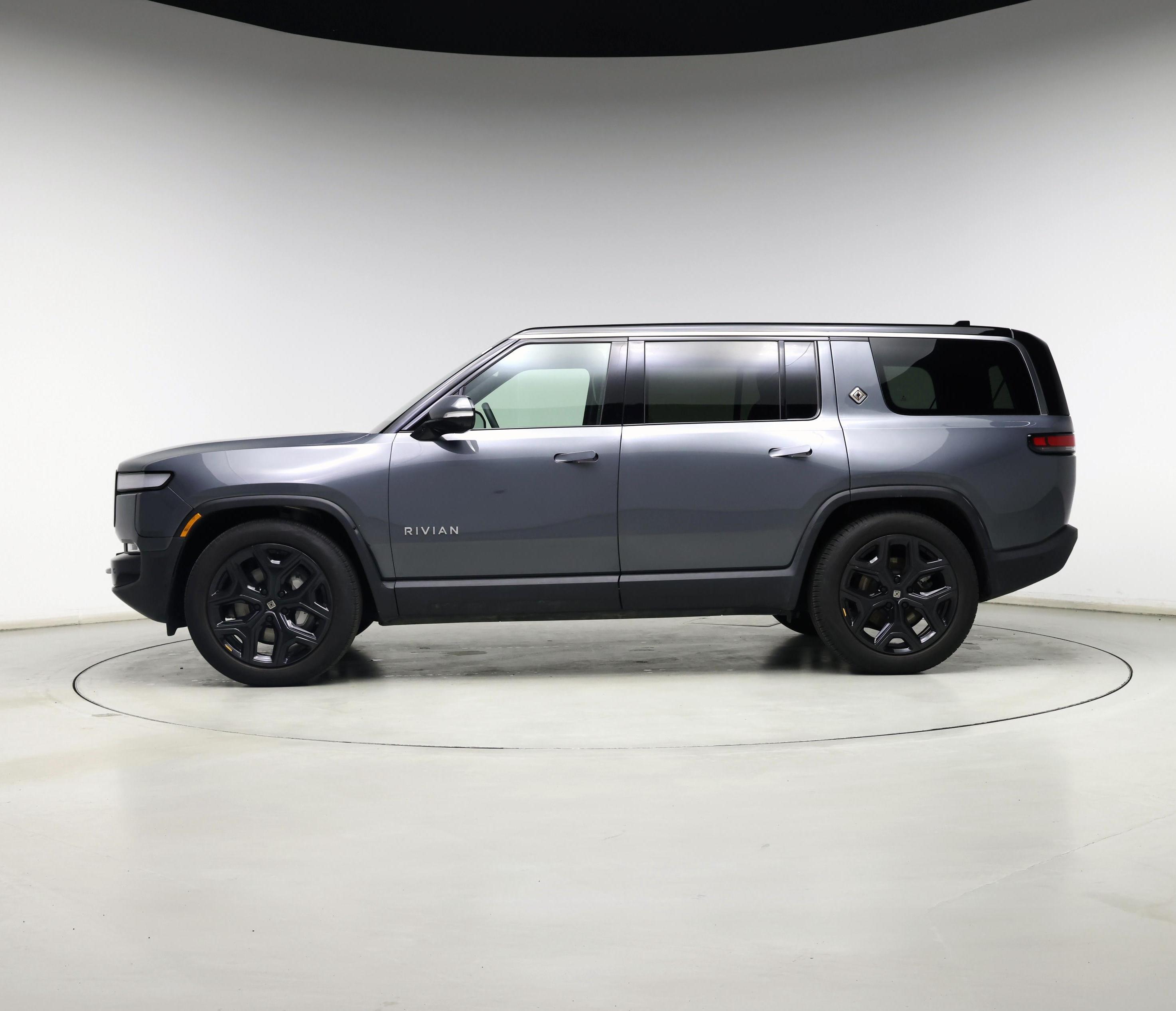 Thumbnail: 2024 Rivian R1S - 3