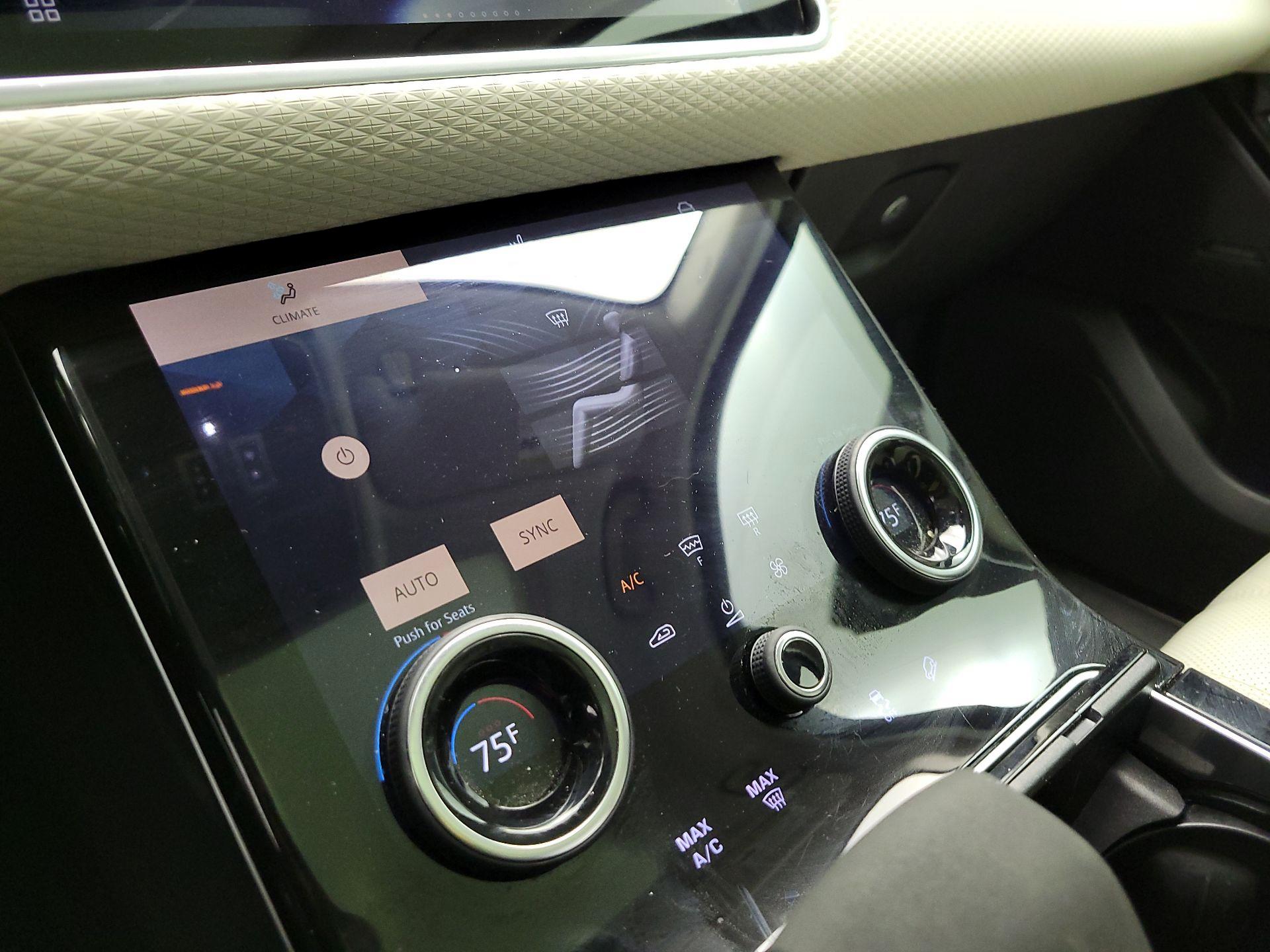 Thumbnail: 2021 Land Rover Range Rover Velar - 16