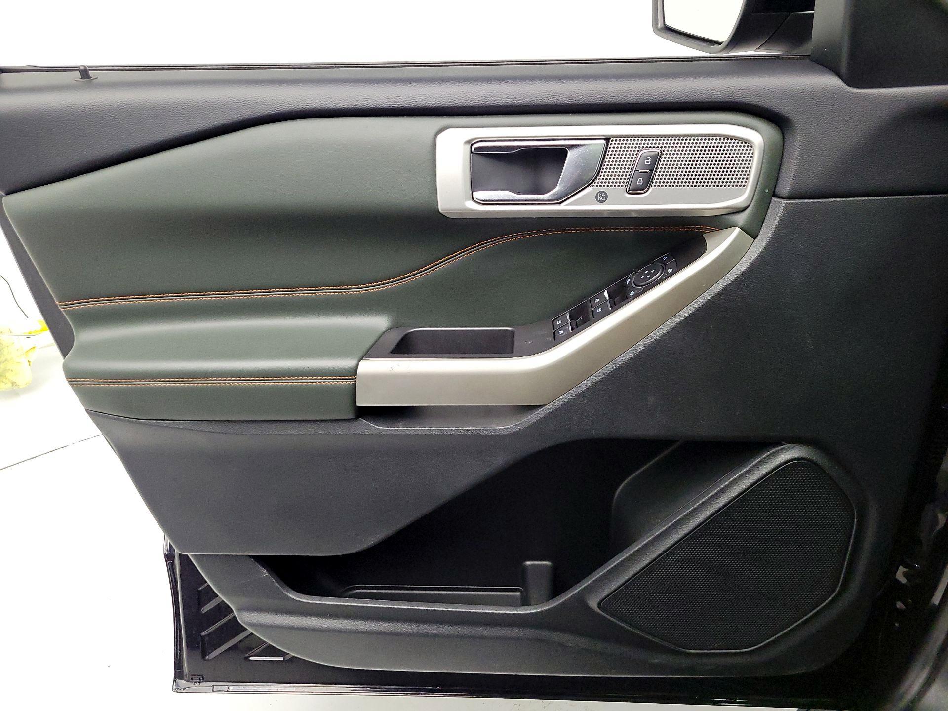 Thumbnail: 2022 Ford Explorer - 12