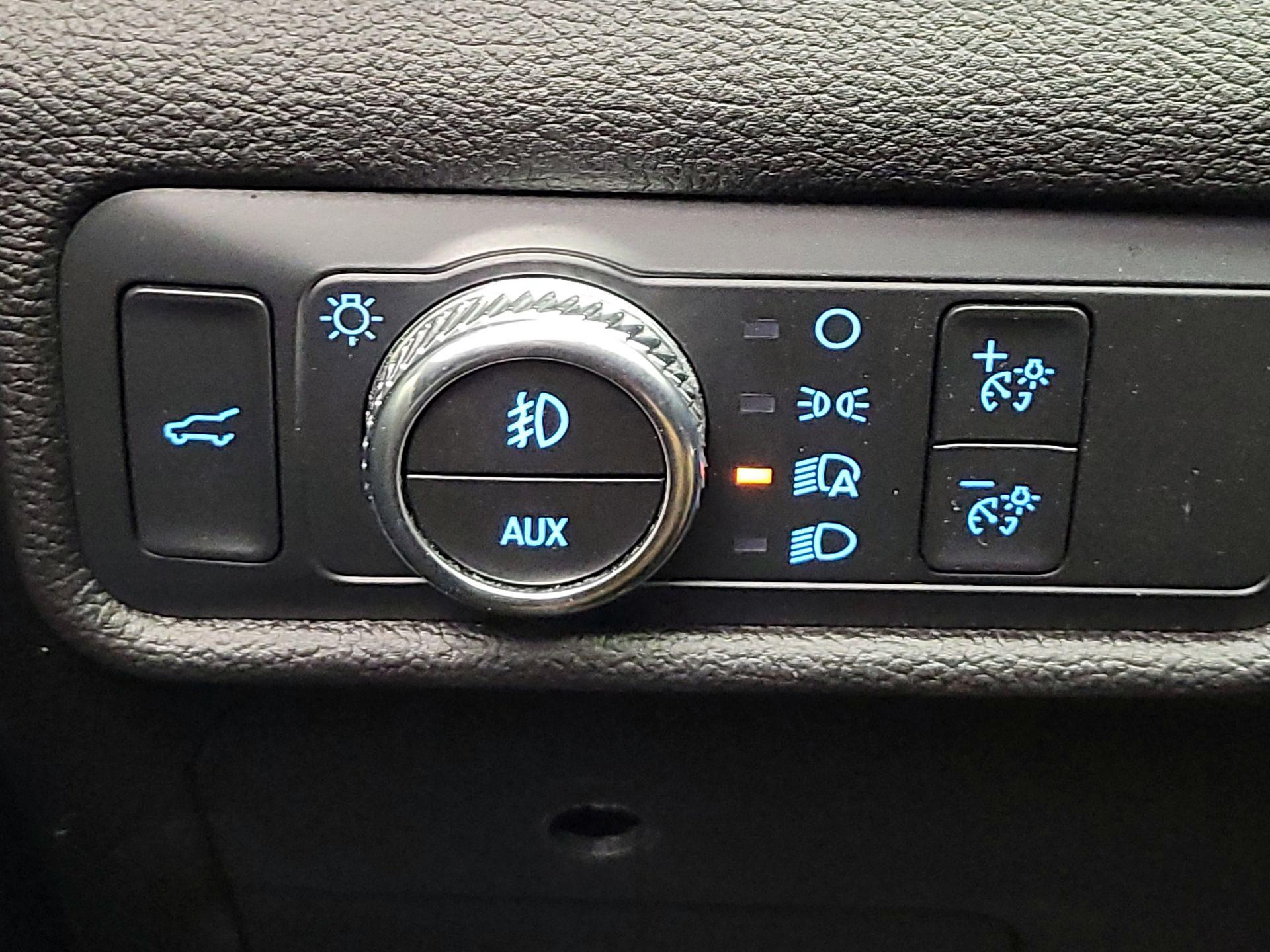 Thumbnail: 2022 Ford Explorer - 13