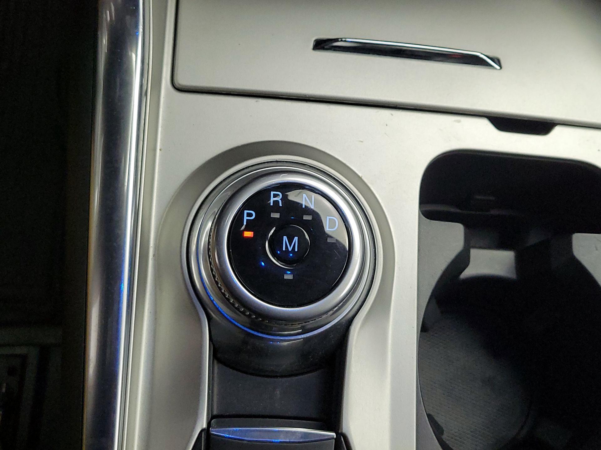 Thumbnail: 2022 Ford Explorer - 18