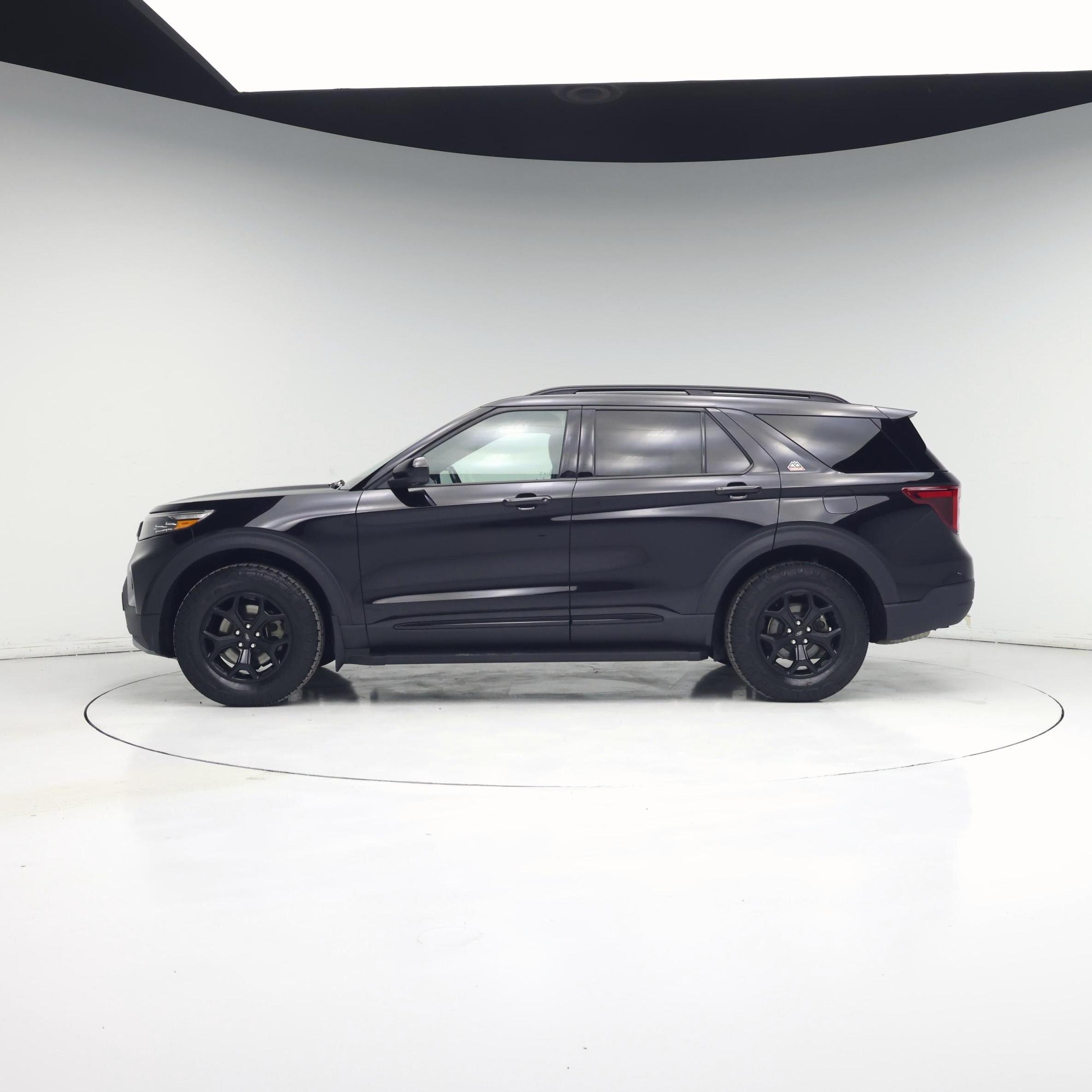 Thumbnail: 2022 Ford Explorer - 3