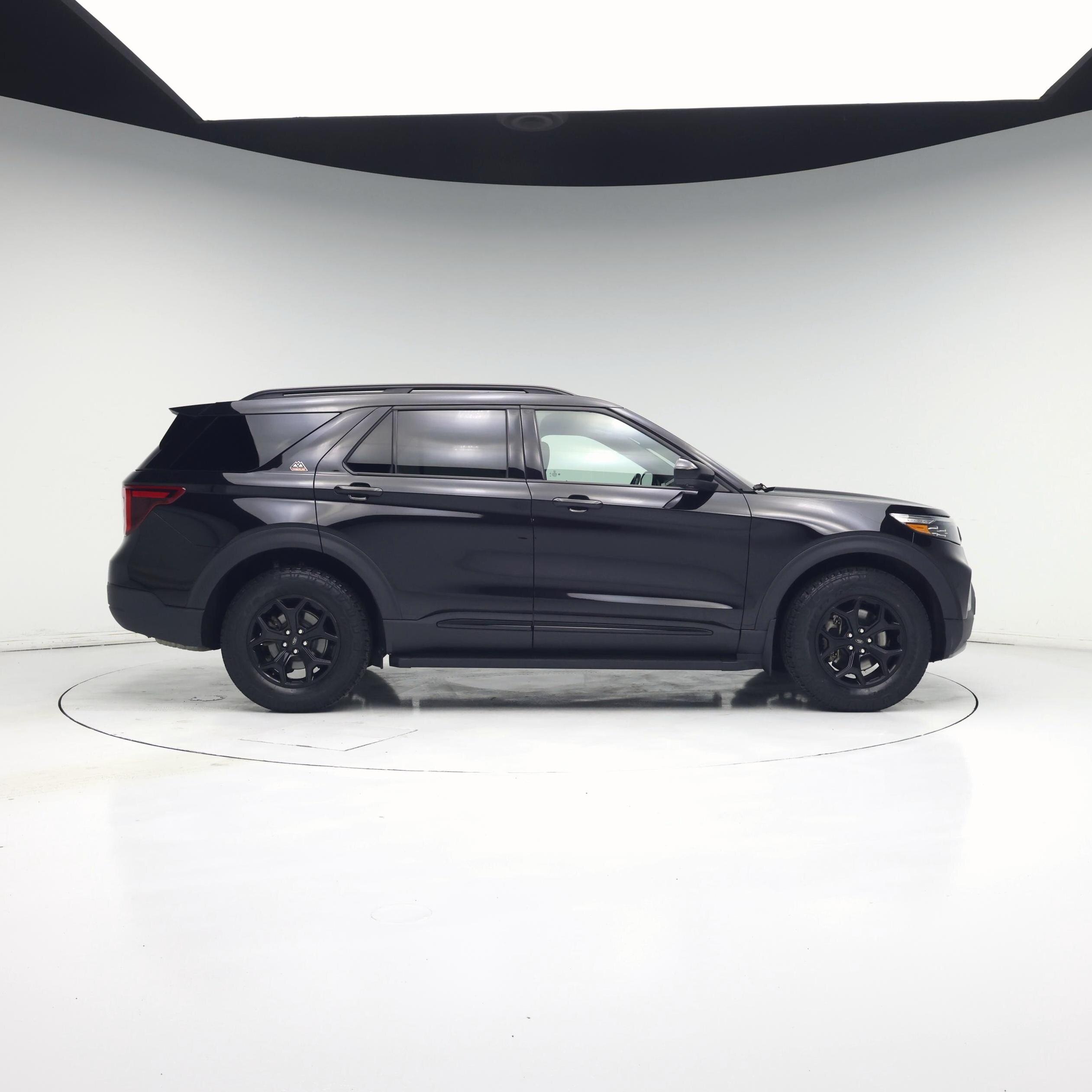 Thumbnail: 2022 Ford Explorer - 7