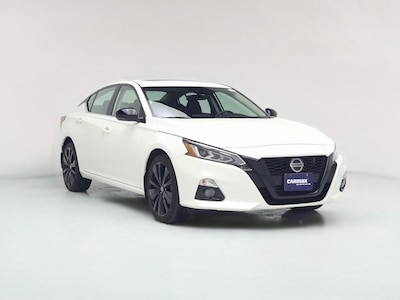 2022 Nissan Altima SR