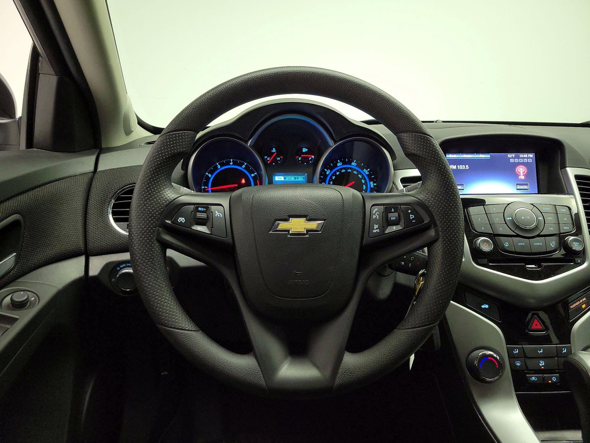 Thumbnail: 2016 Chevrolet Cruze - 10