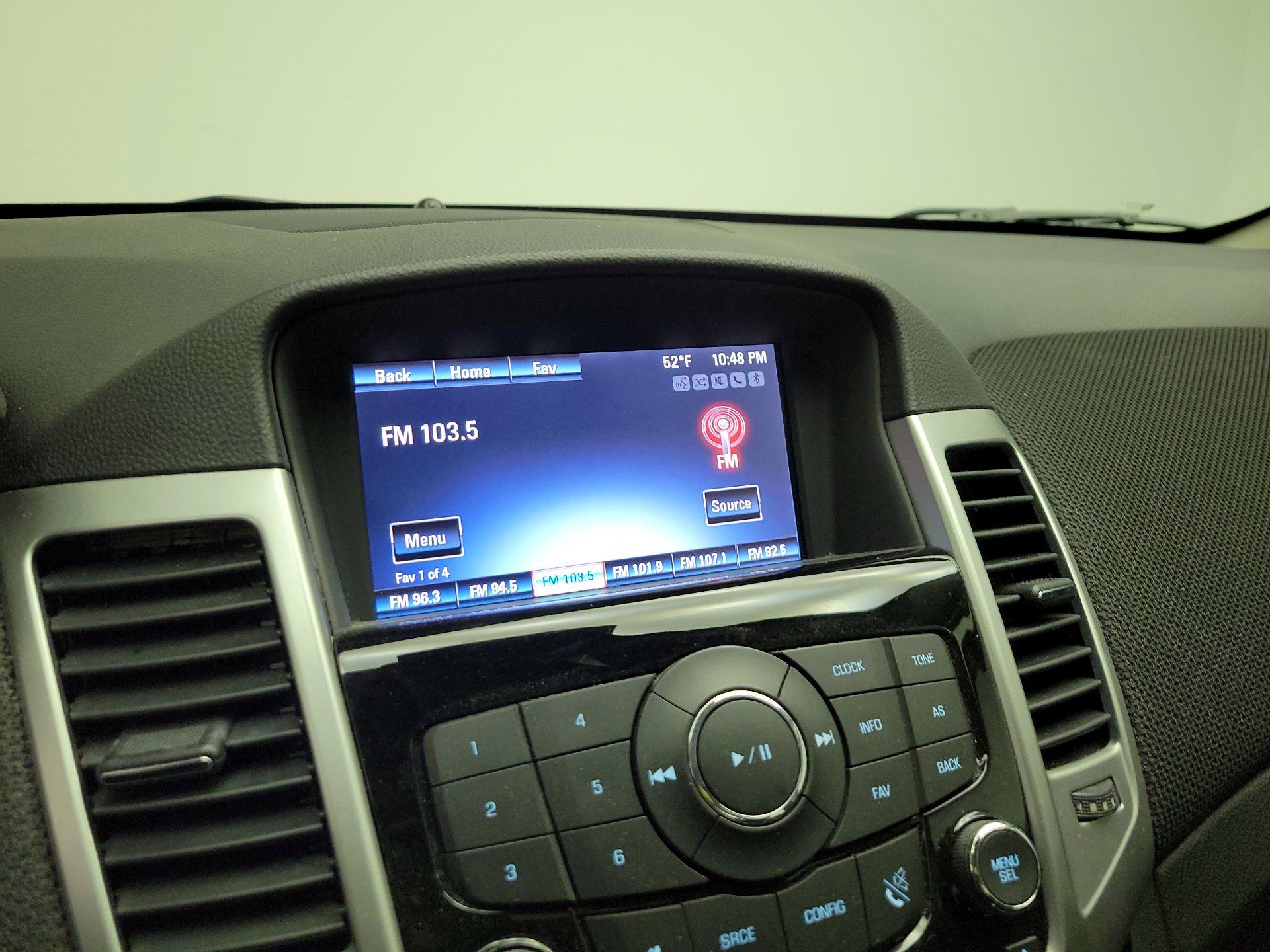 Thumbnail: 2016 Chevrolet Cruze - 14