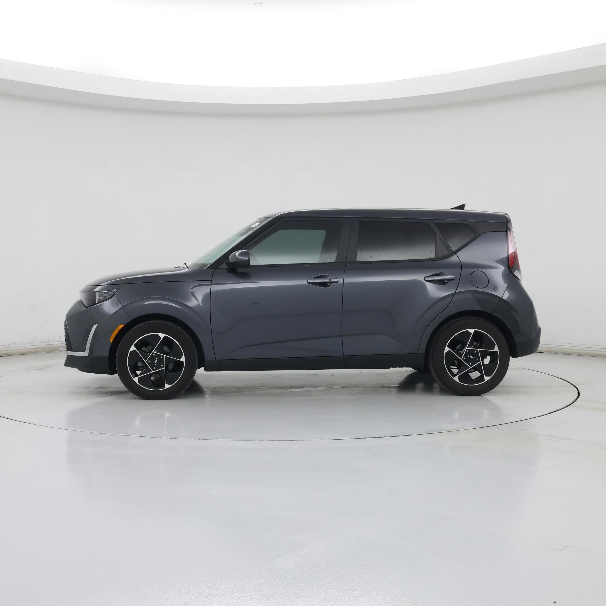 Thumbnail: 2023 Kia Soul - 3