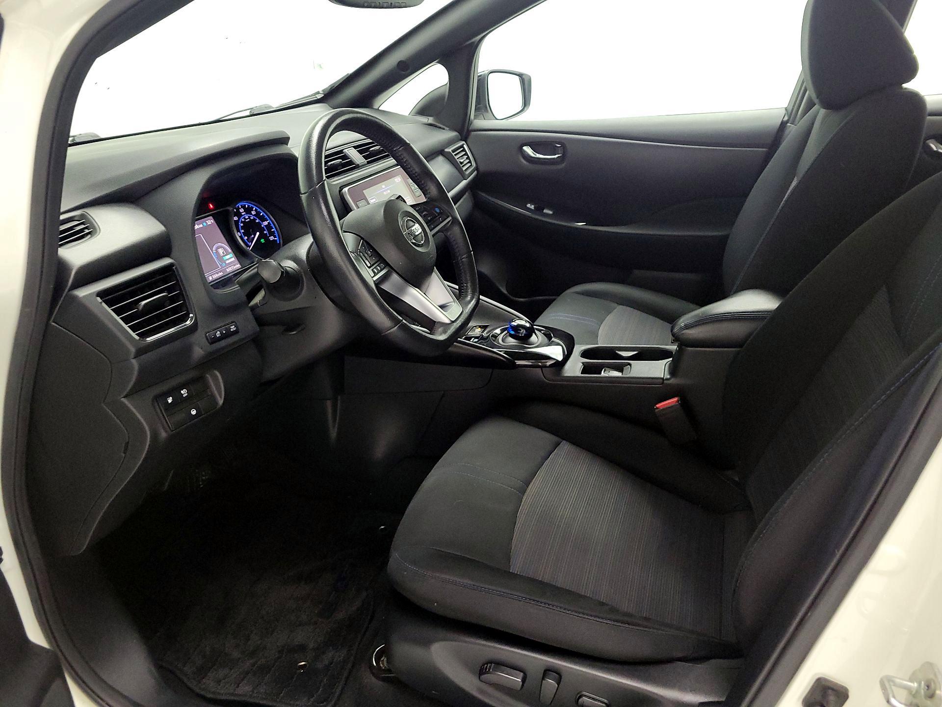 Thumbnail: 2020 Nissan Leaf - 11