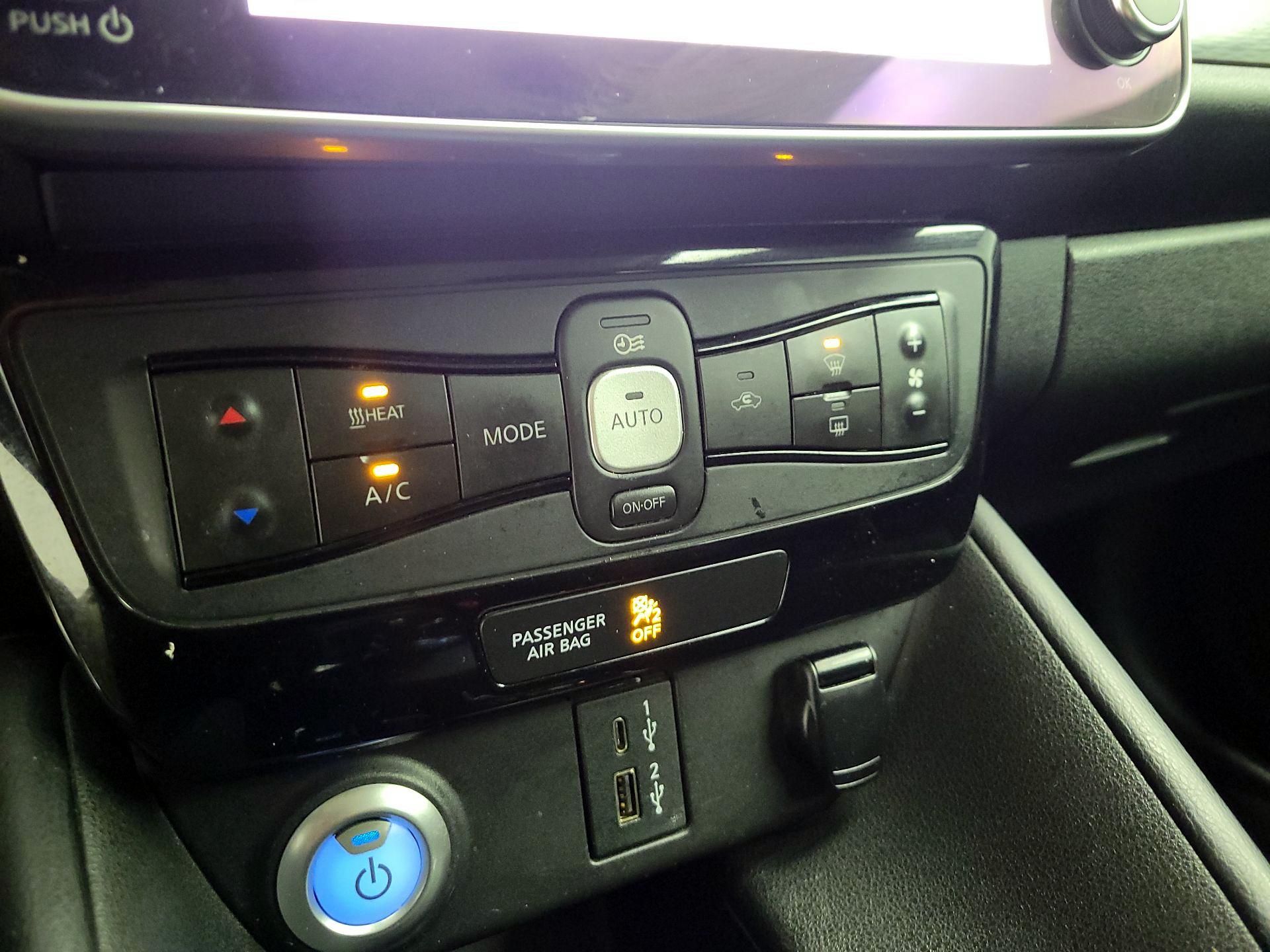 Thumbnail: 2020 Nissan Leaf - 14