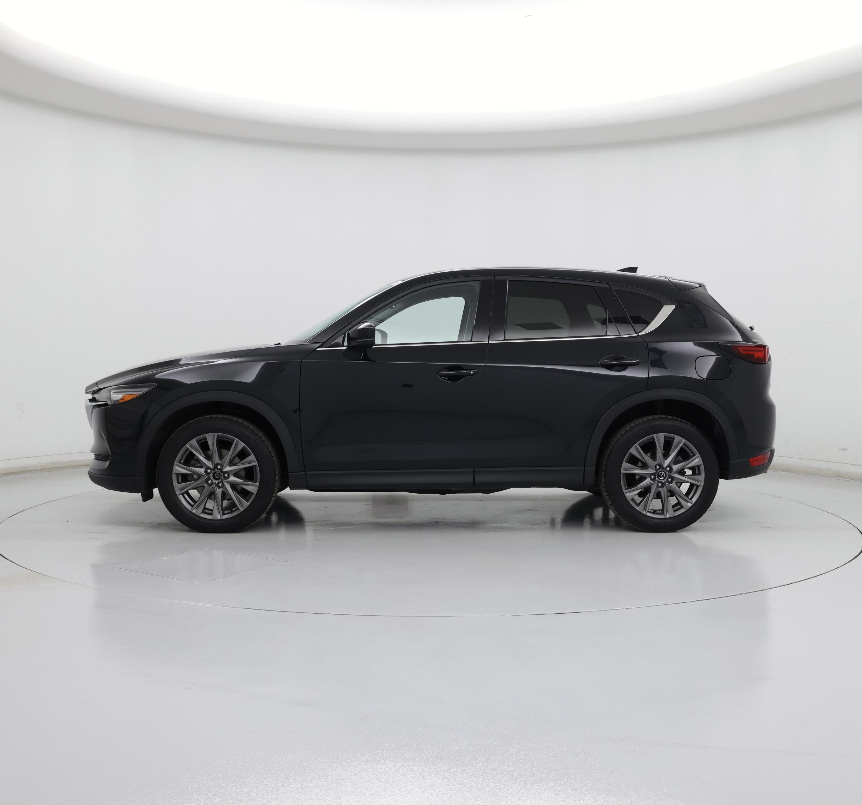 Thumbnail: 2021 Mazda CX-5 - 3
