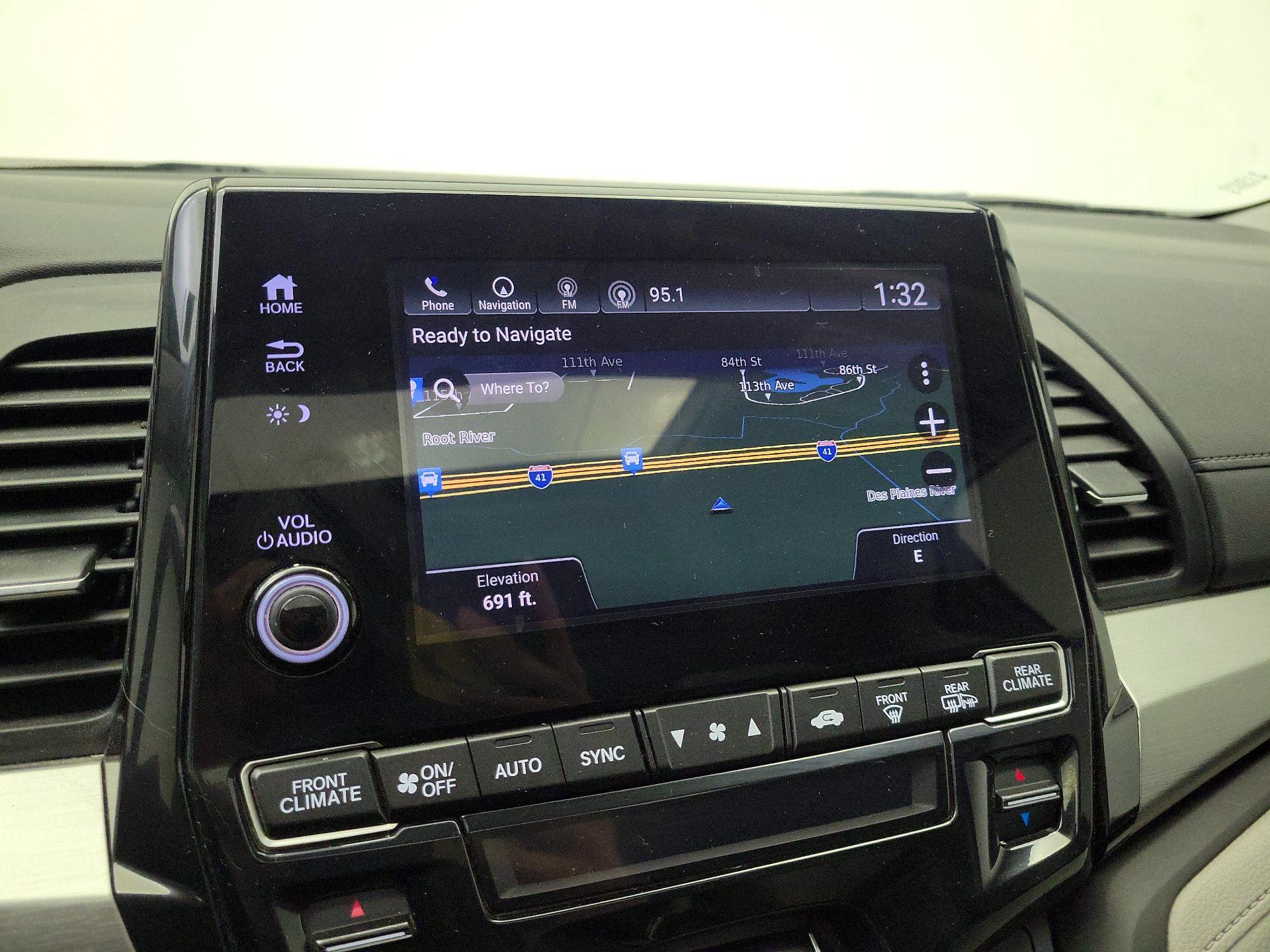 Thumbnail: 2018 Honda Odyssey - 14