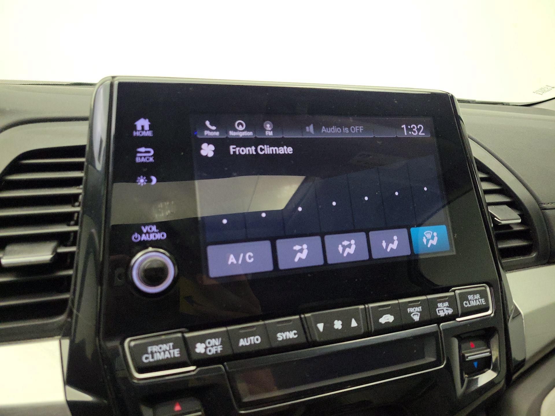 Thumbnail: 2018 Honda Odyssey - 17