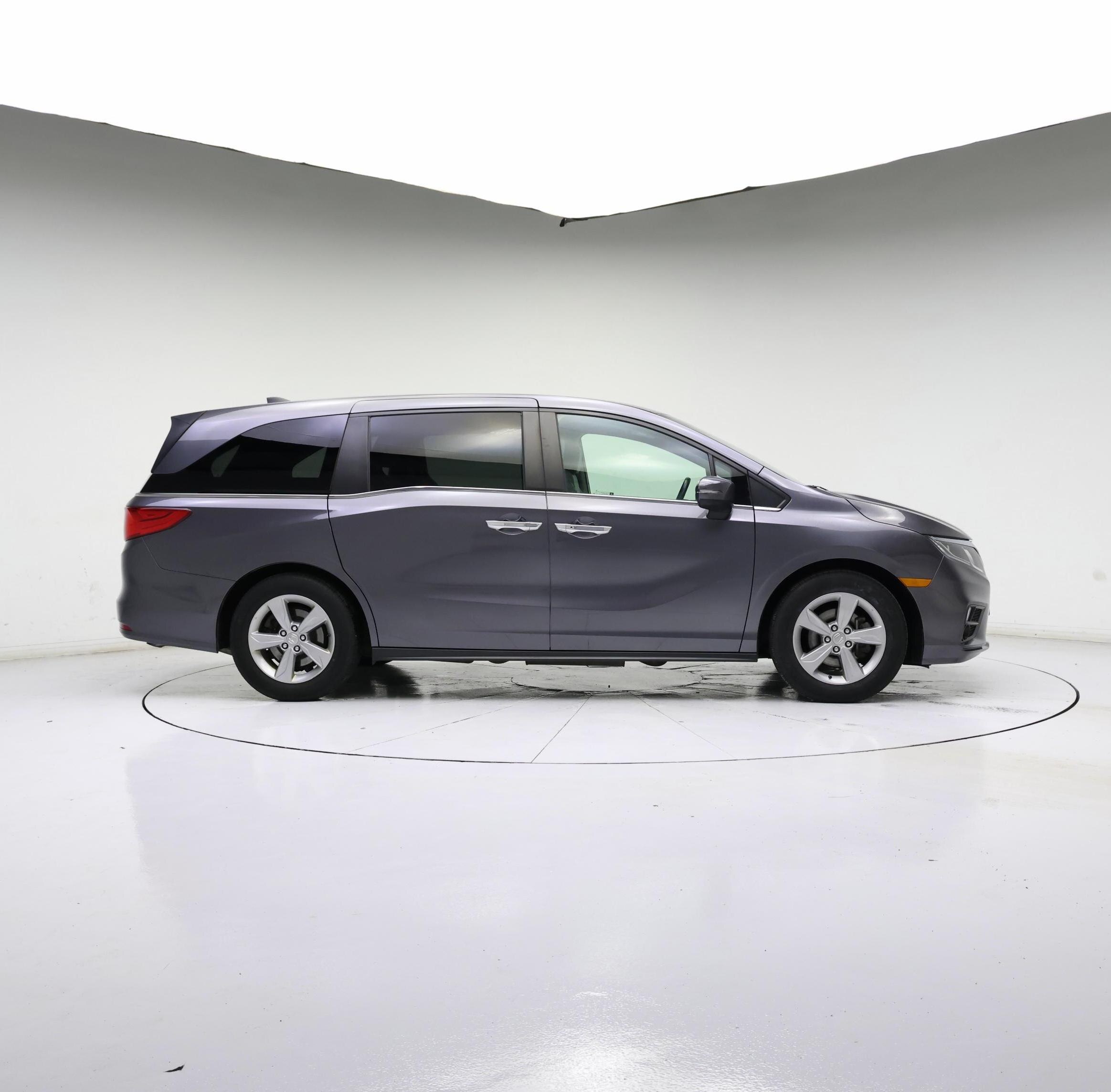 Thumbnail: 2018 Honda Odyssey - 7