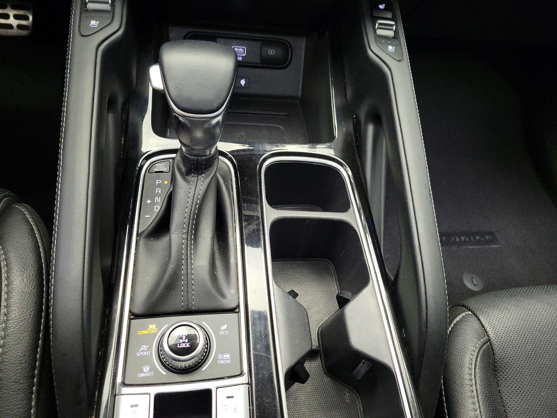 Thumbnail: 2020 Kia Telluride - 18