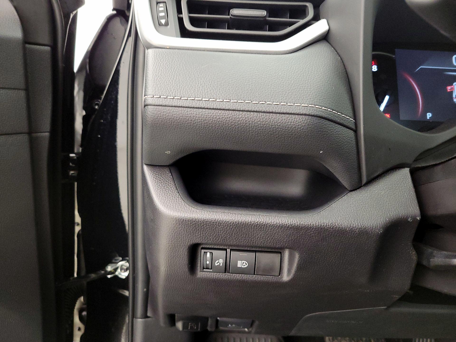 Thumbnail: 2025 Toyota RAV4 - 13