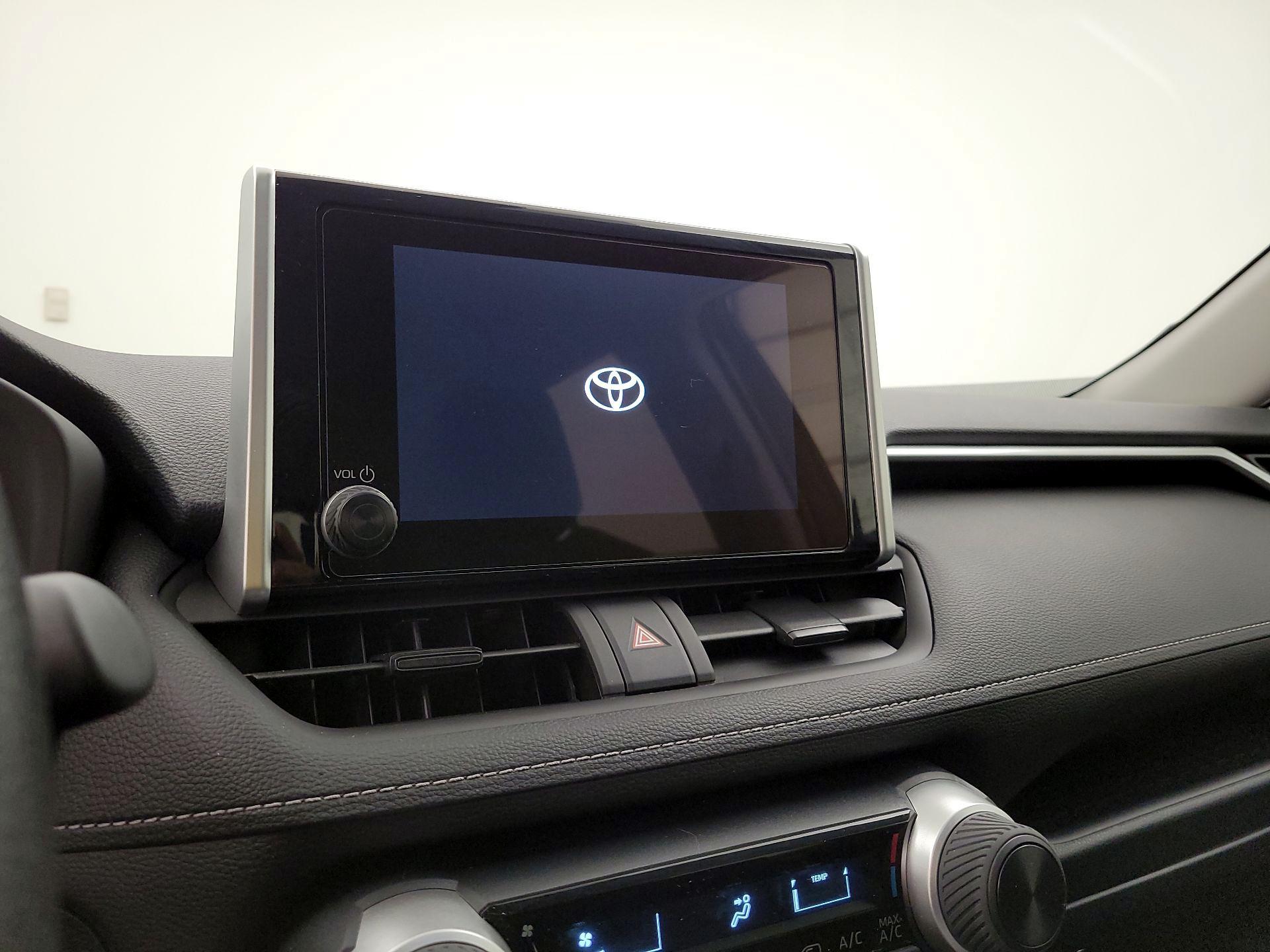 Thumbnail: 2025 Toyota RAV4 - 16