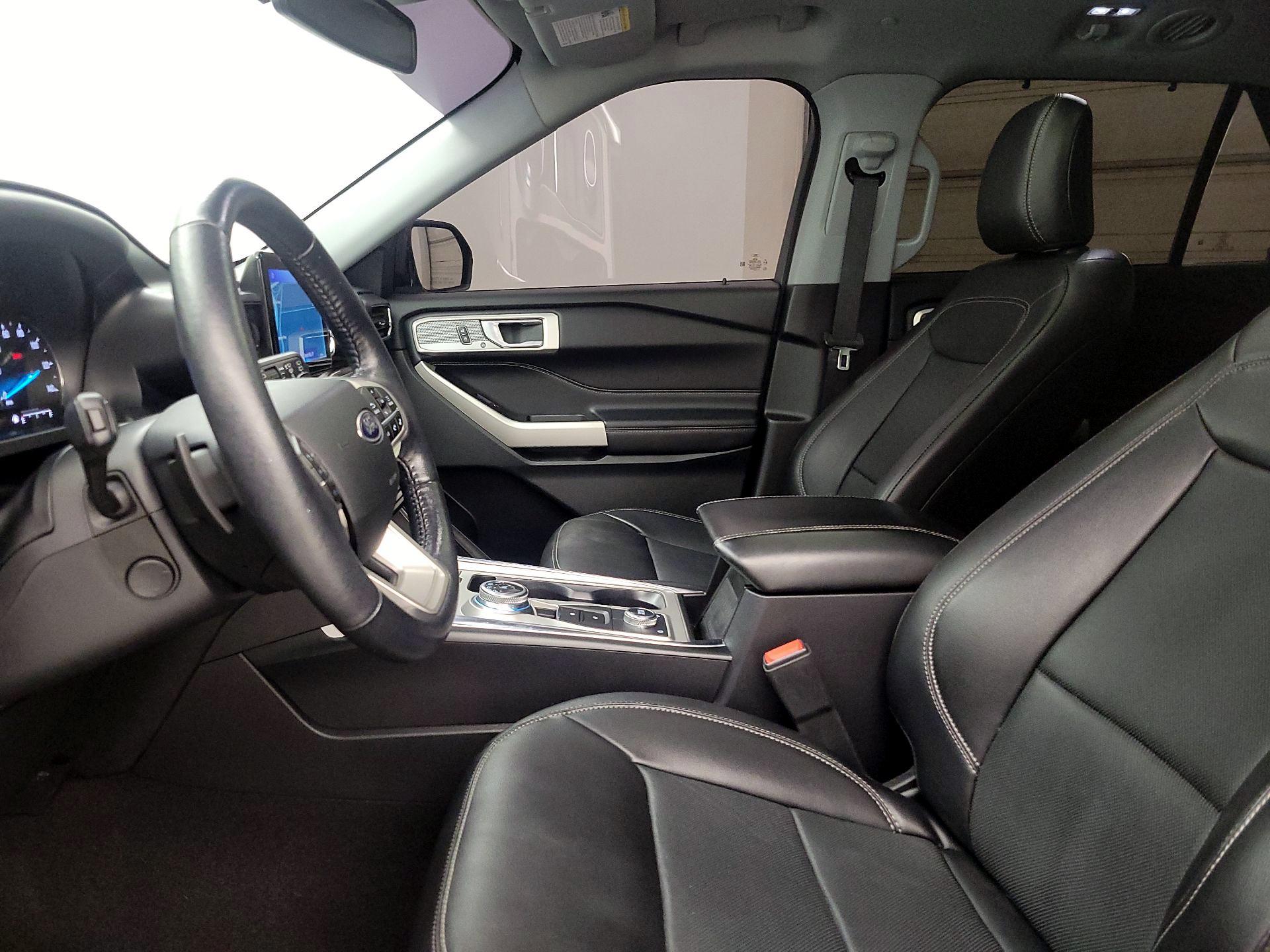 Thumbnail: 2021 Ford Explorer - 11