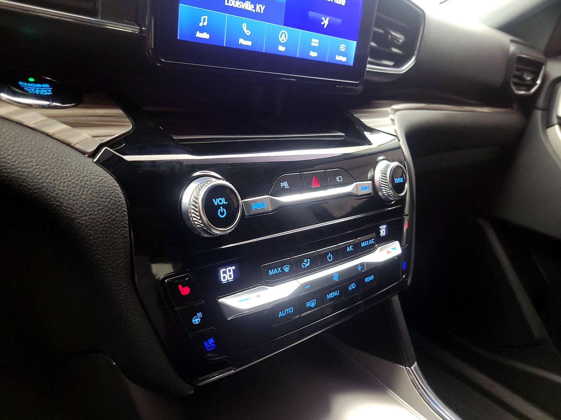 Thumbnail: 2021 Ford Explorer - 17