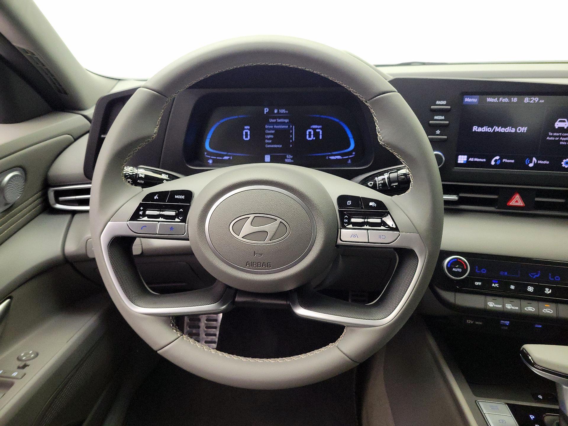 Thumbnail: 2025 Hyundai Elantra - 10