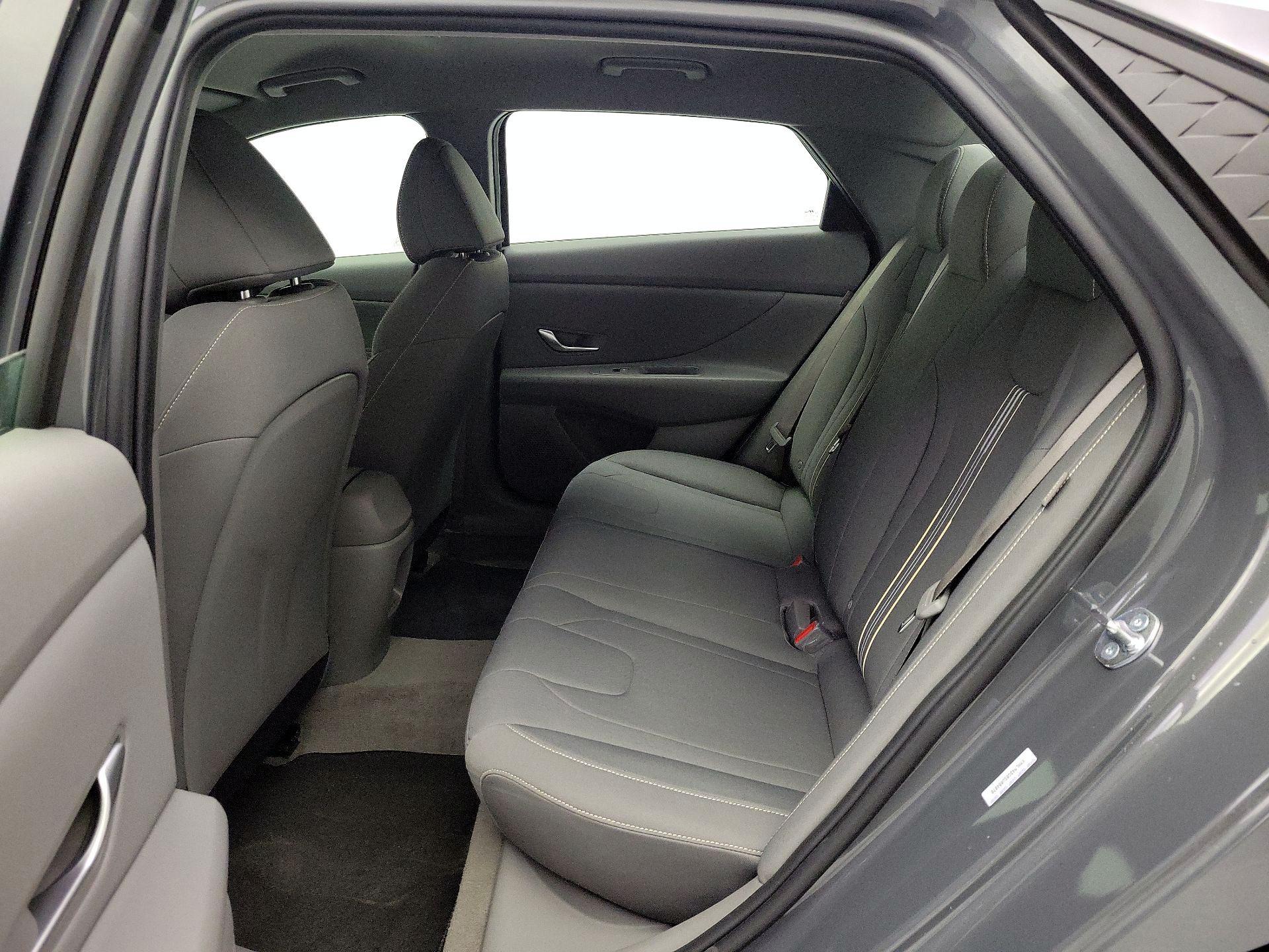 Thumbnail: 2025 Hyundai Elantra - 18