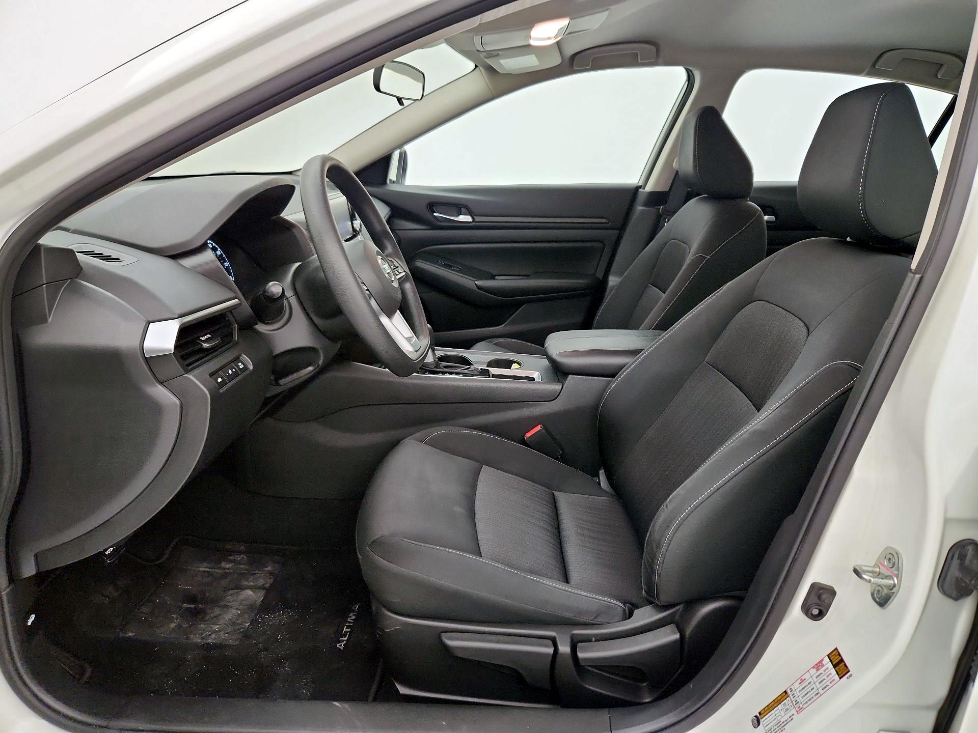 Thumbnail: 2022 Nissan Altima - 11