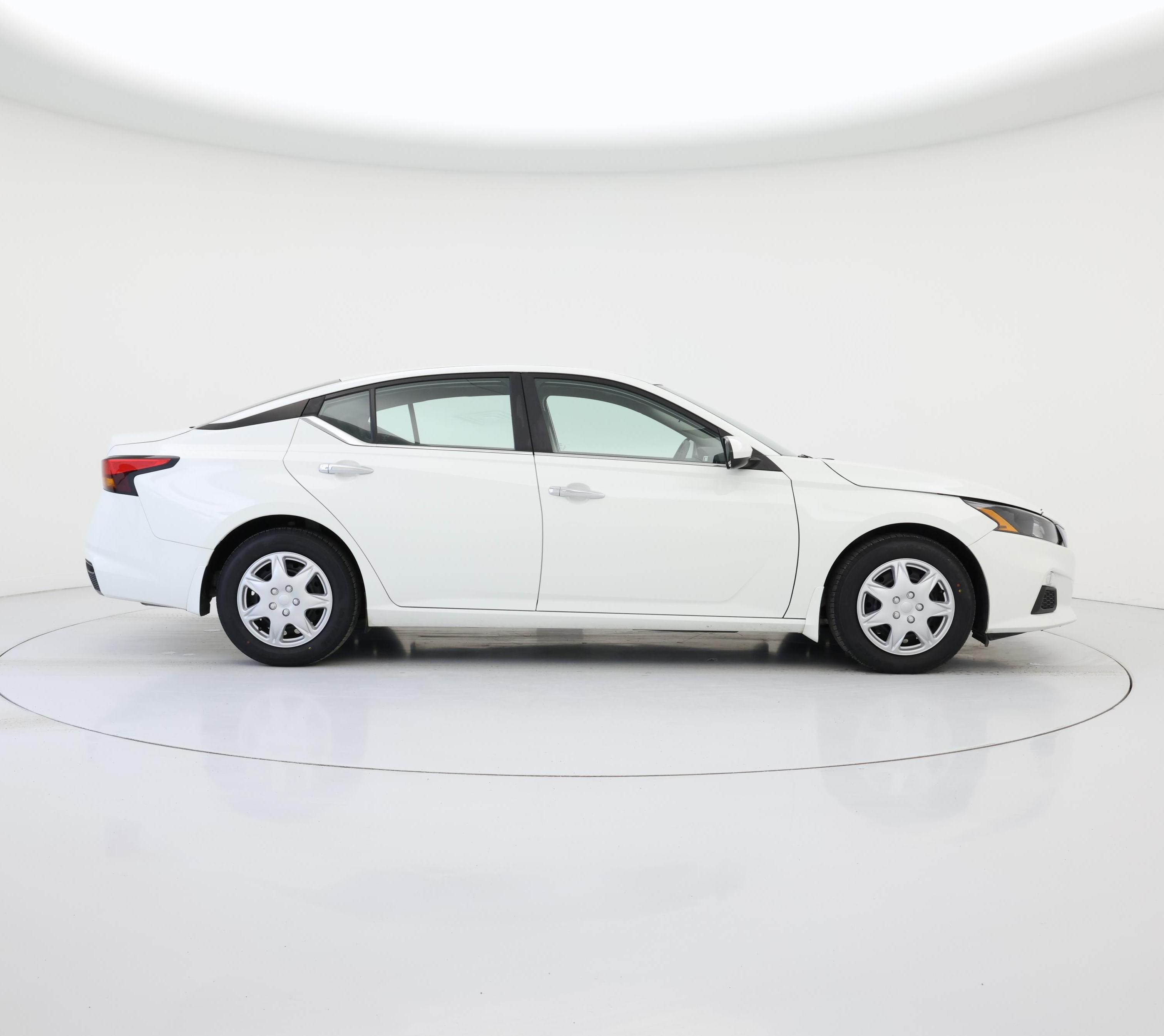 Thumbnail: 2022 Nissan Altima - 7