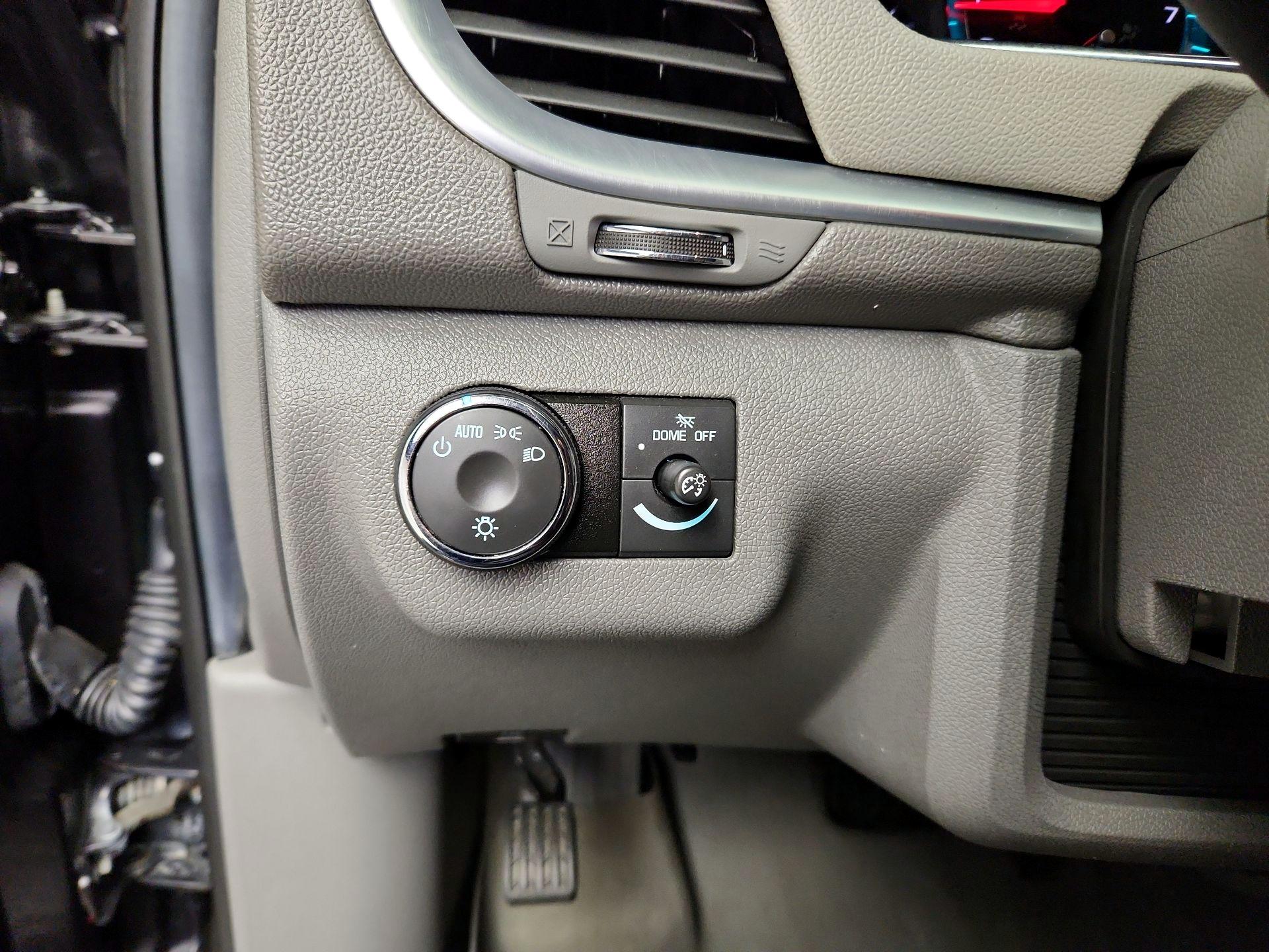 Thumbnail: 2016 Chevrolet Traverse - 13