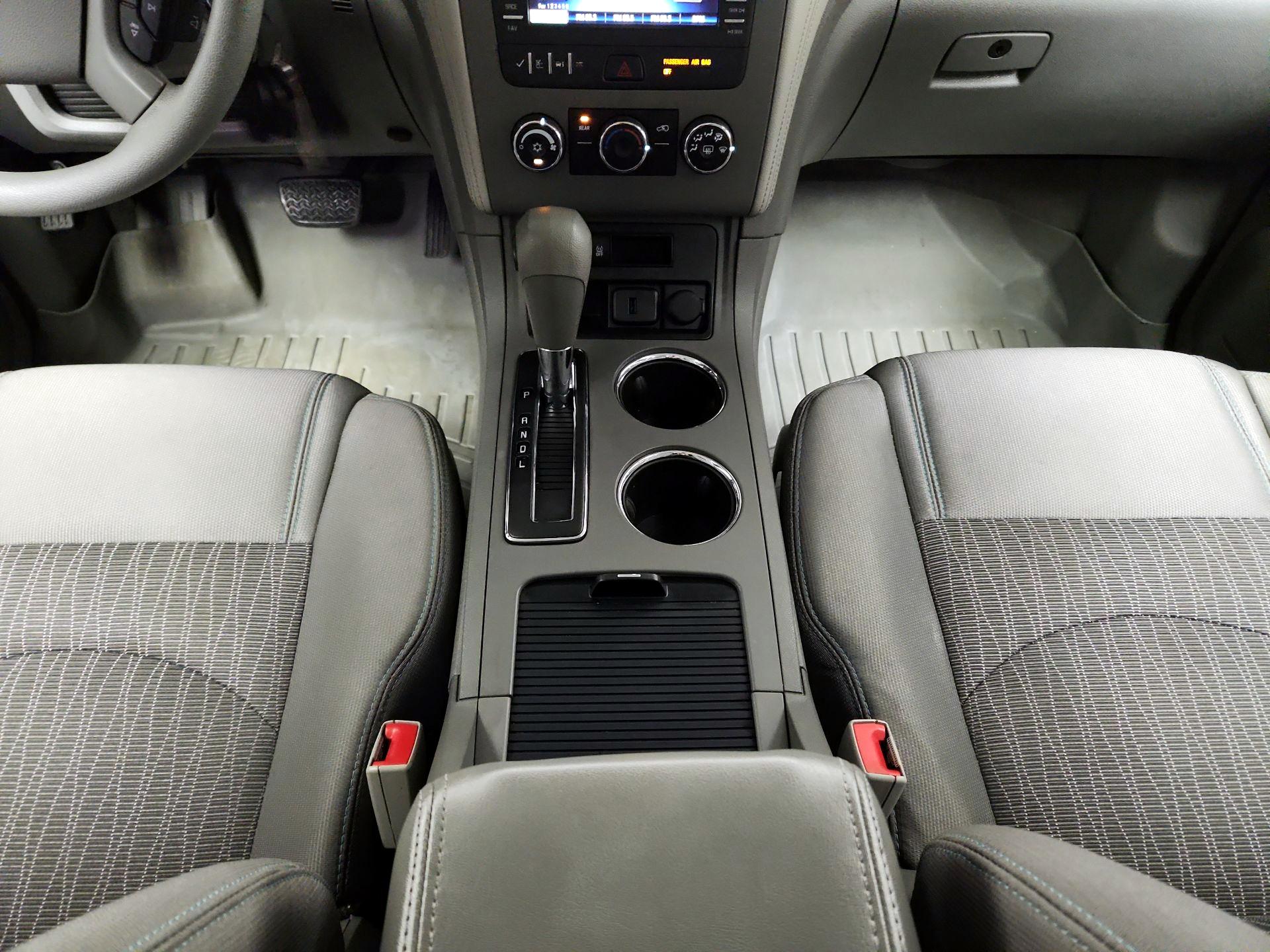 Thumbnail: 2016 Chevrolet Traverse - 17