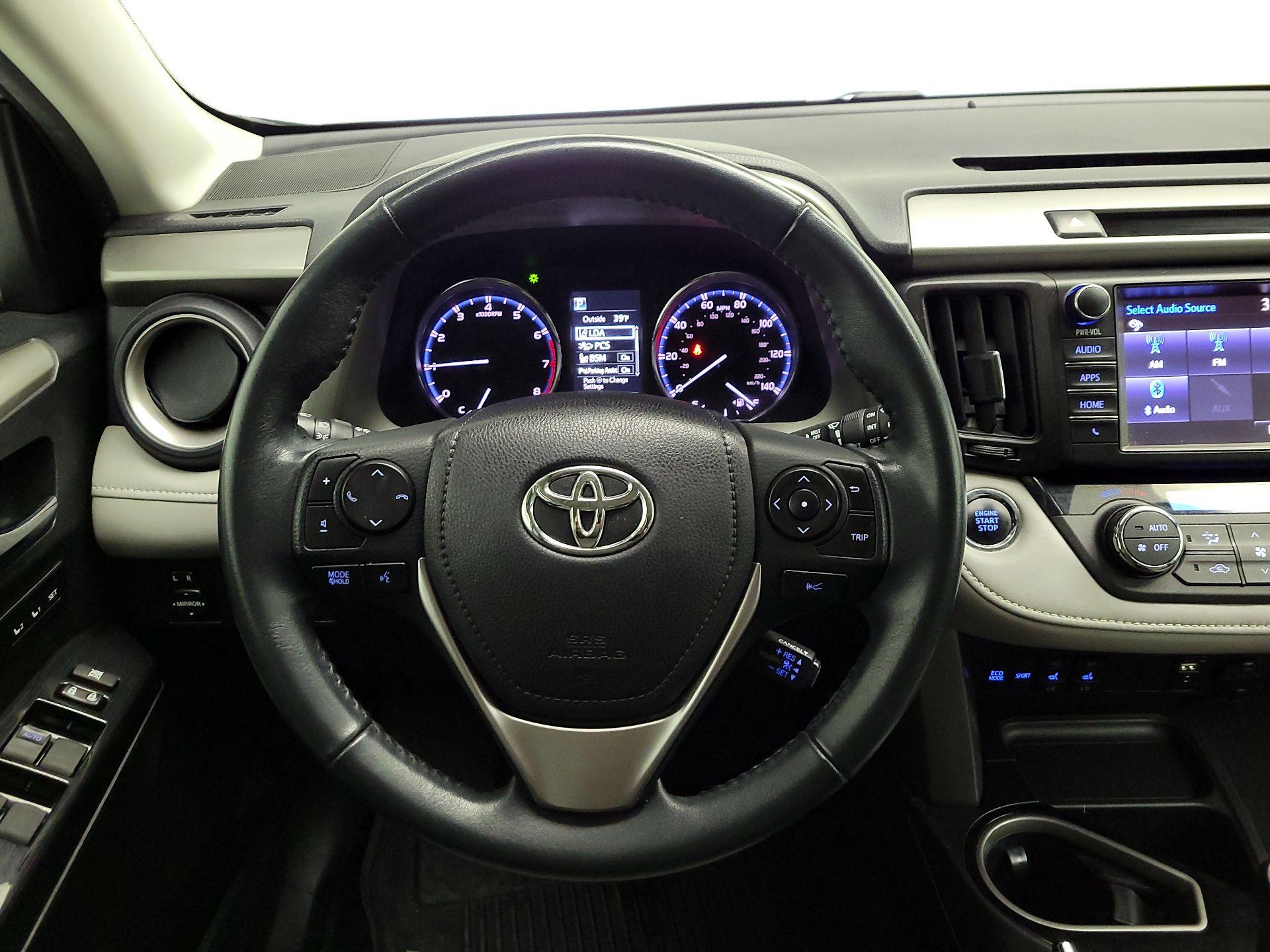 Thumbnail: 2017 Toyota RAV4 - 10