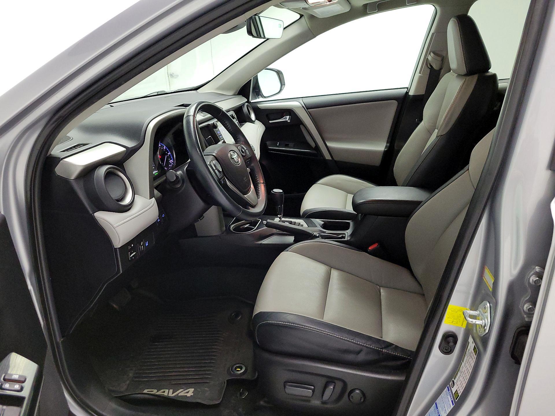 Thumbnail: 2017 Toyota RAV4 - 11