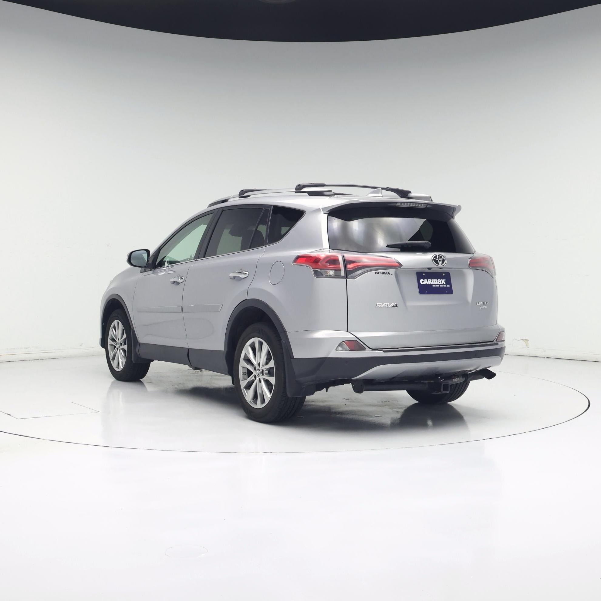 Thumbnail: 2017 Toyota RAV4 - 2