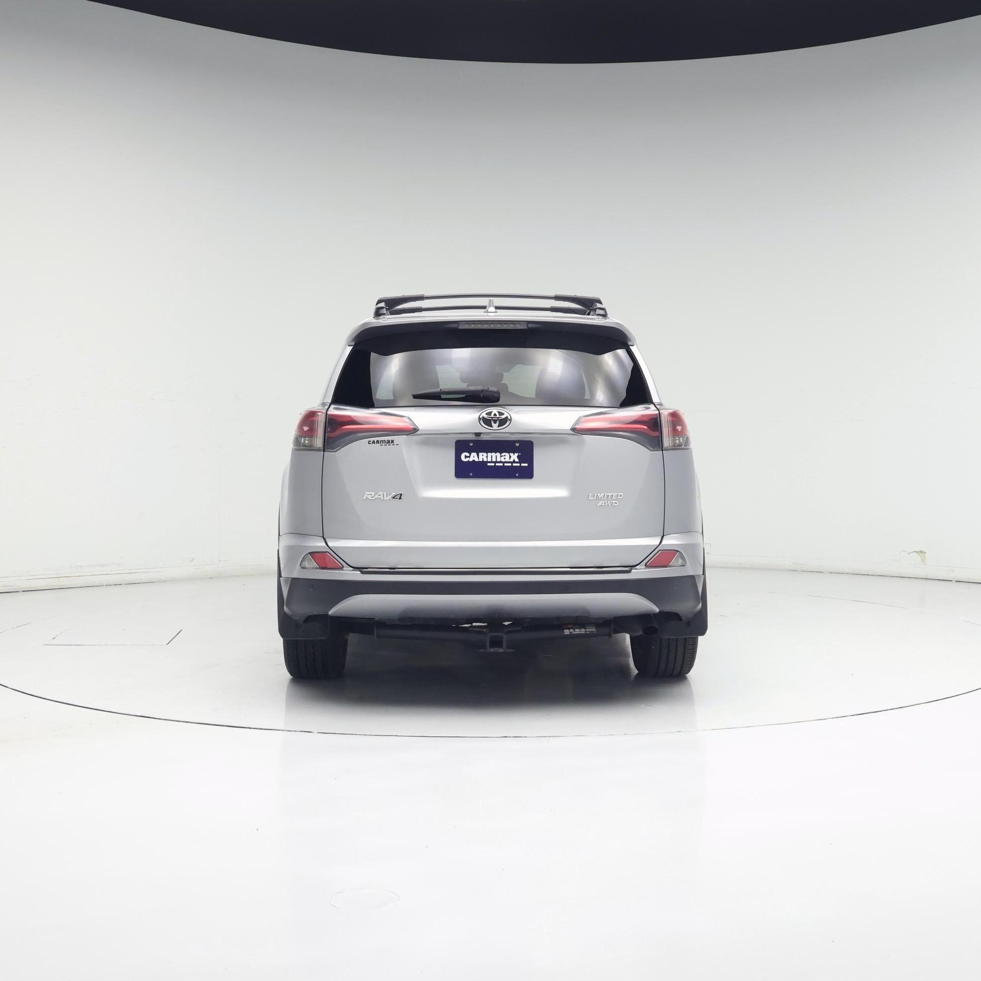 Thumbnail: 2017 Toyota RAV4 - 6