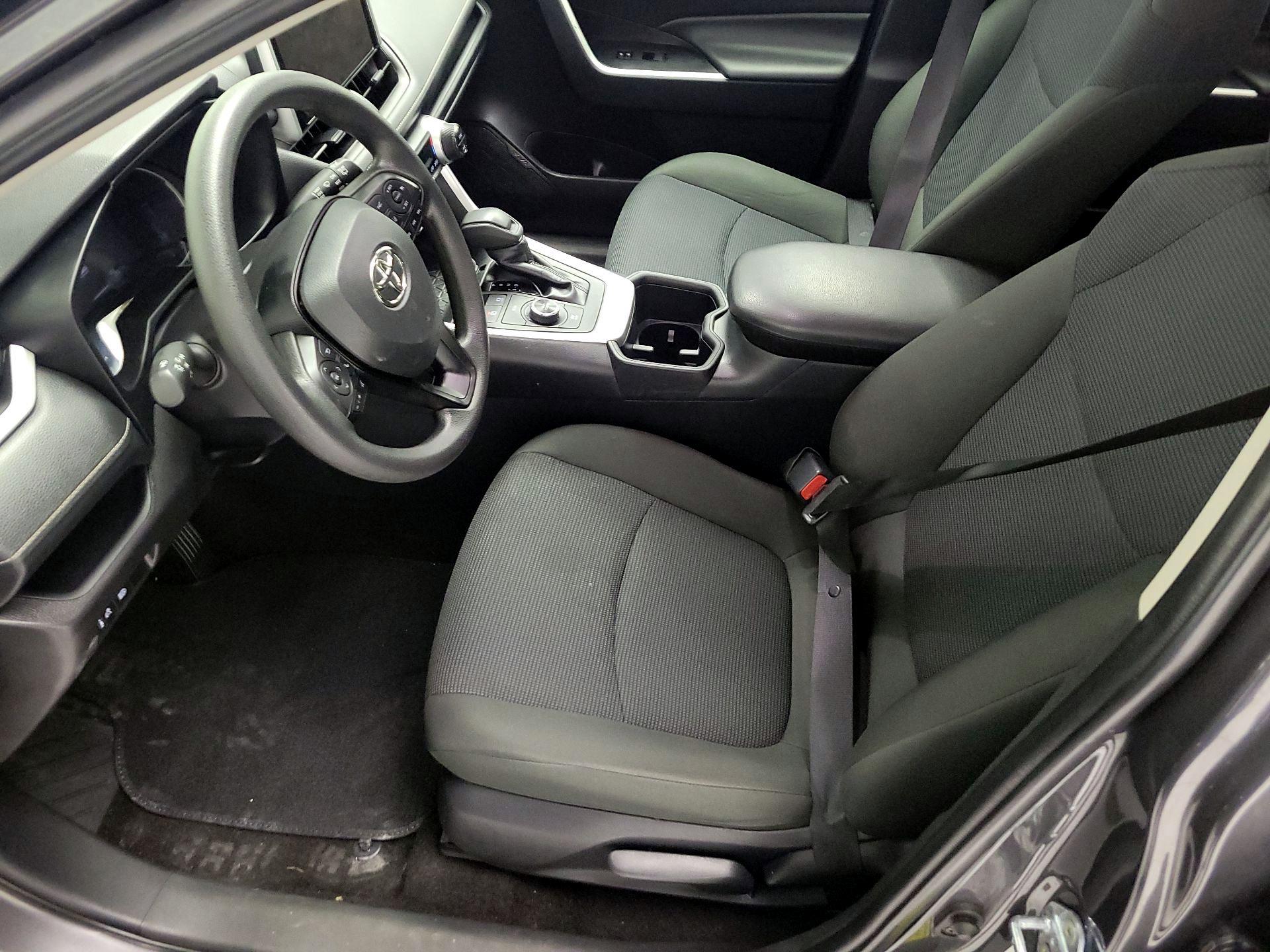 Thumbnail: 2025 Toyota RAV4 - 11