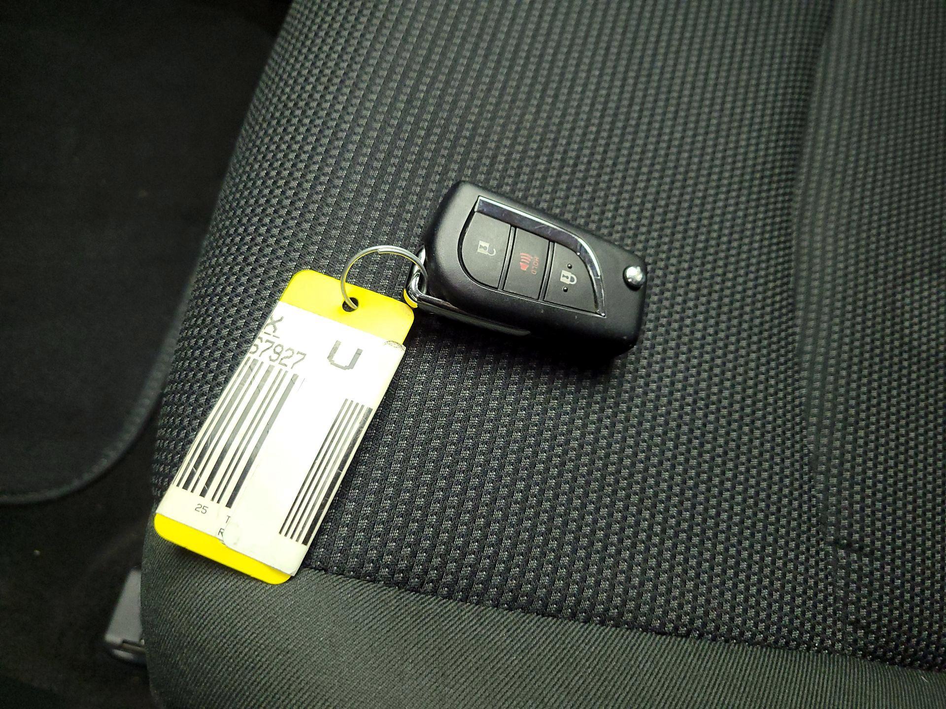 Thumbnail: 2025 Toyota RAV4 - 18