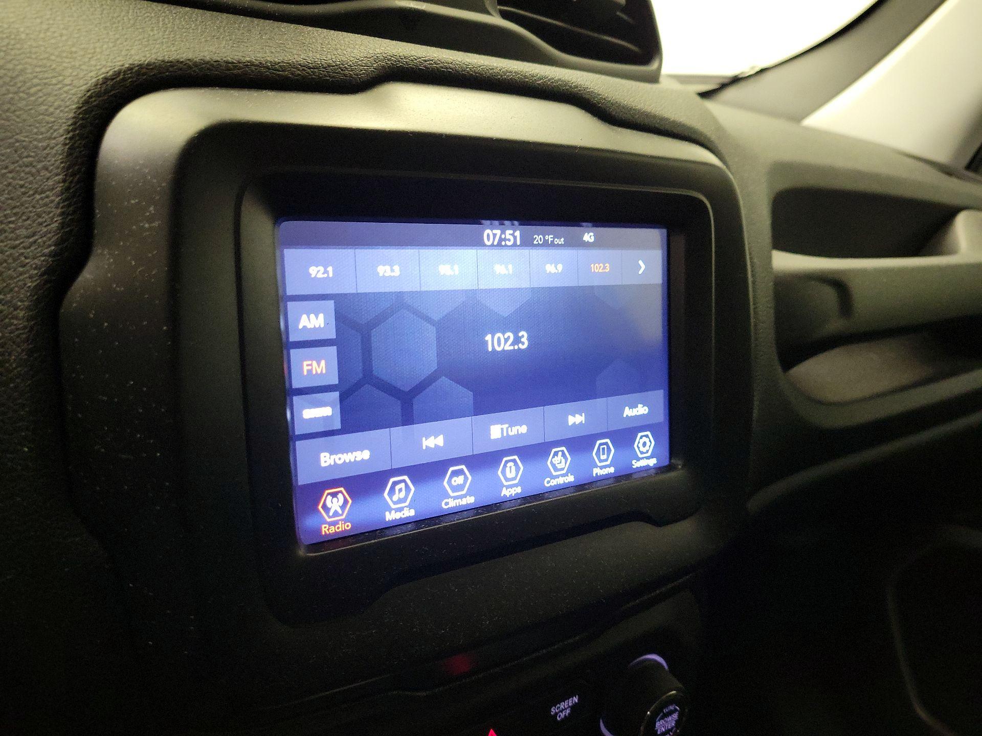 Thumbnail: 2021 Jeep Renegade - 15