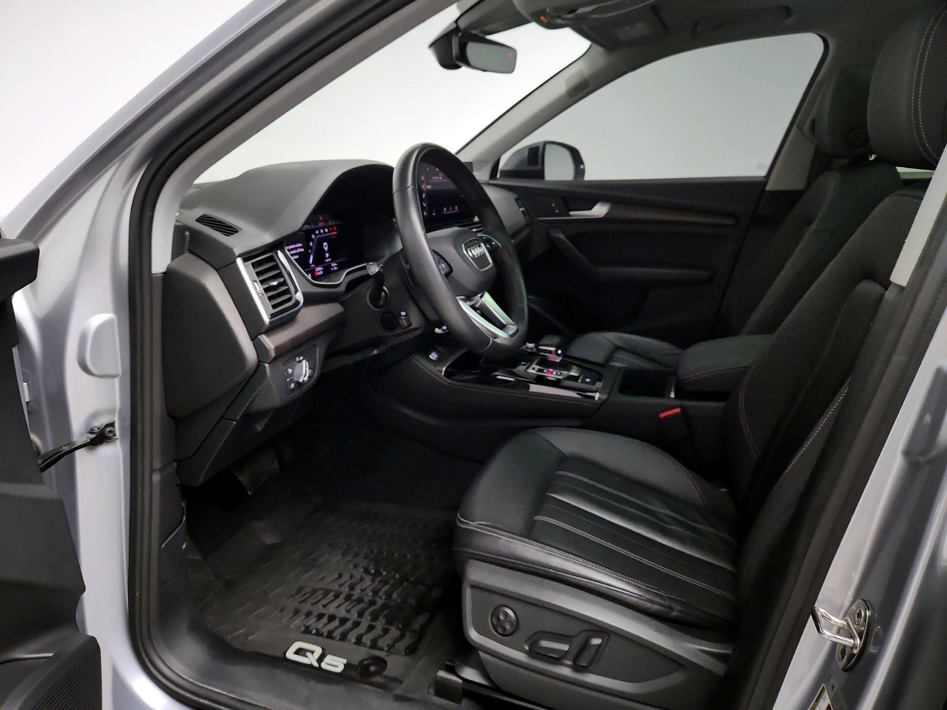 Thumbnail: 2022 Audi Q5 - 11