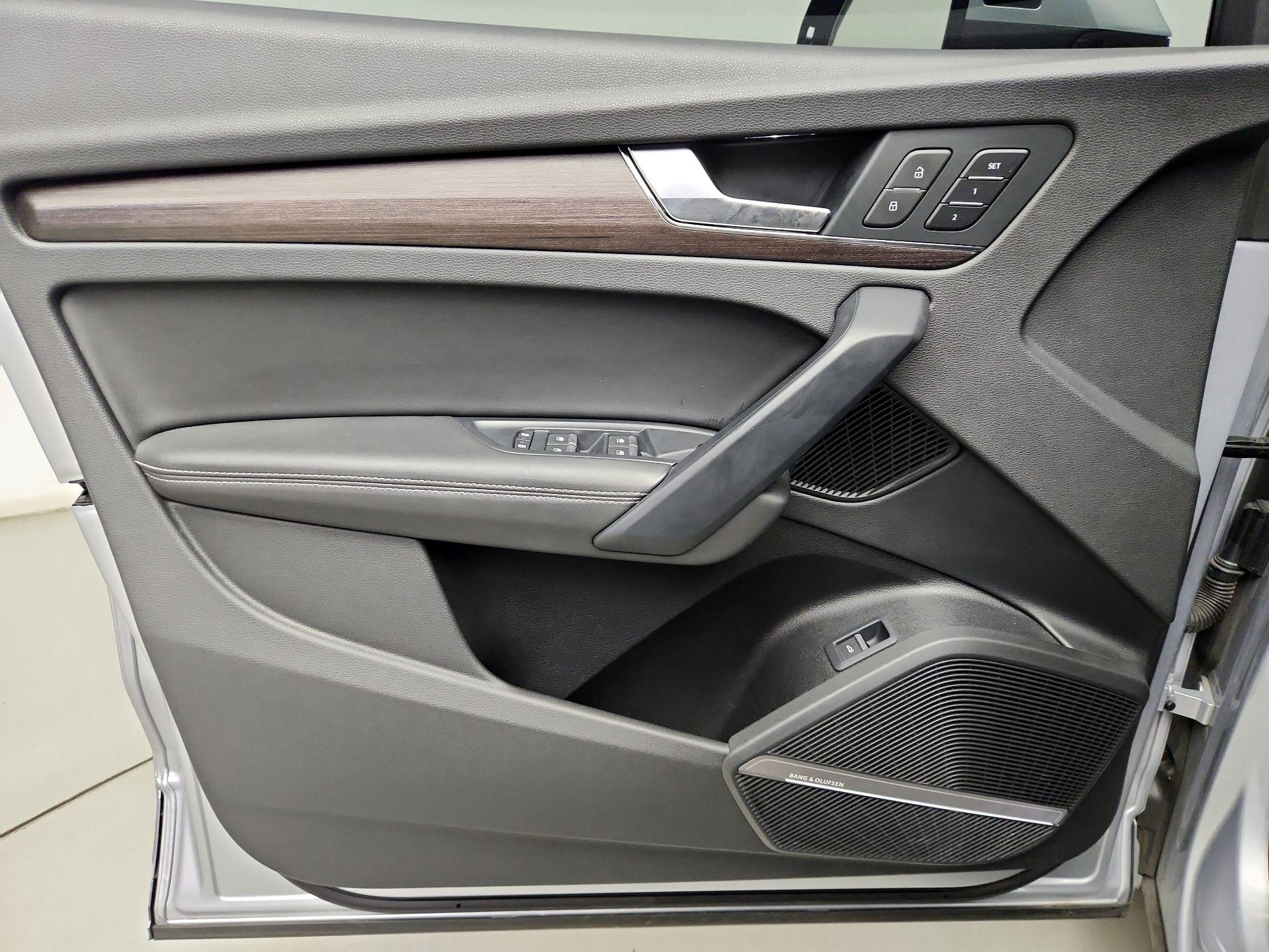 Thumbnail: 2022 Audi Q5 - 12