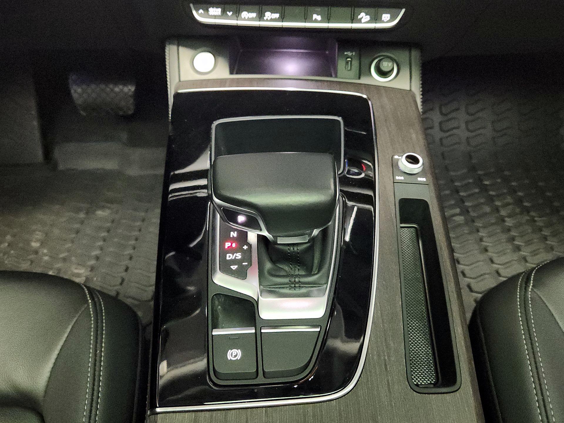 Thumbnail: 2022 Audi Q5 - 18